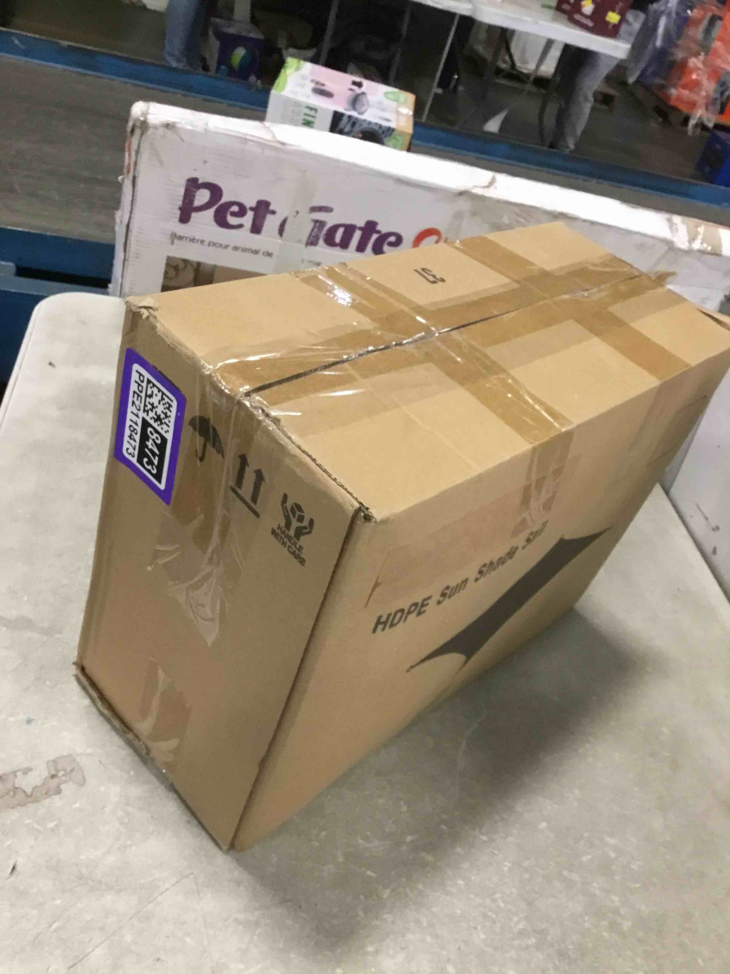 https://s3.amazonaws.com/lotting-images-prod/bidfta/_1738355631786.jpeg