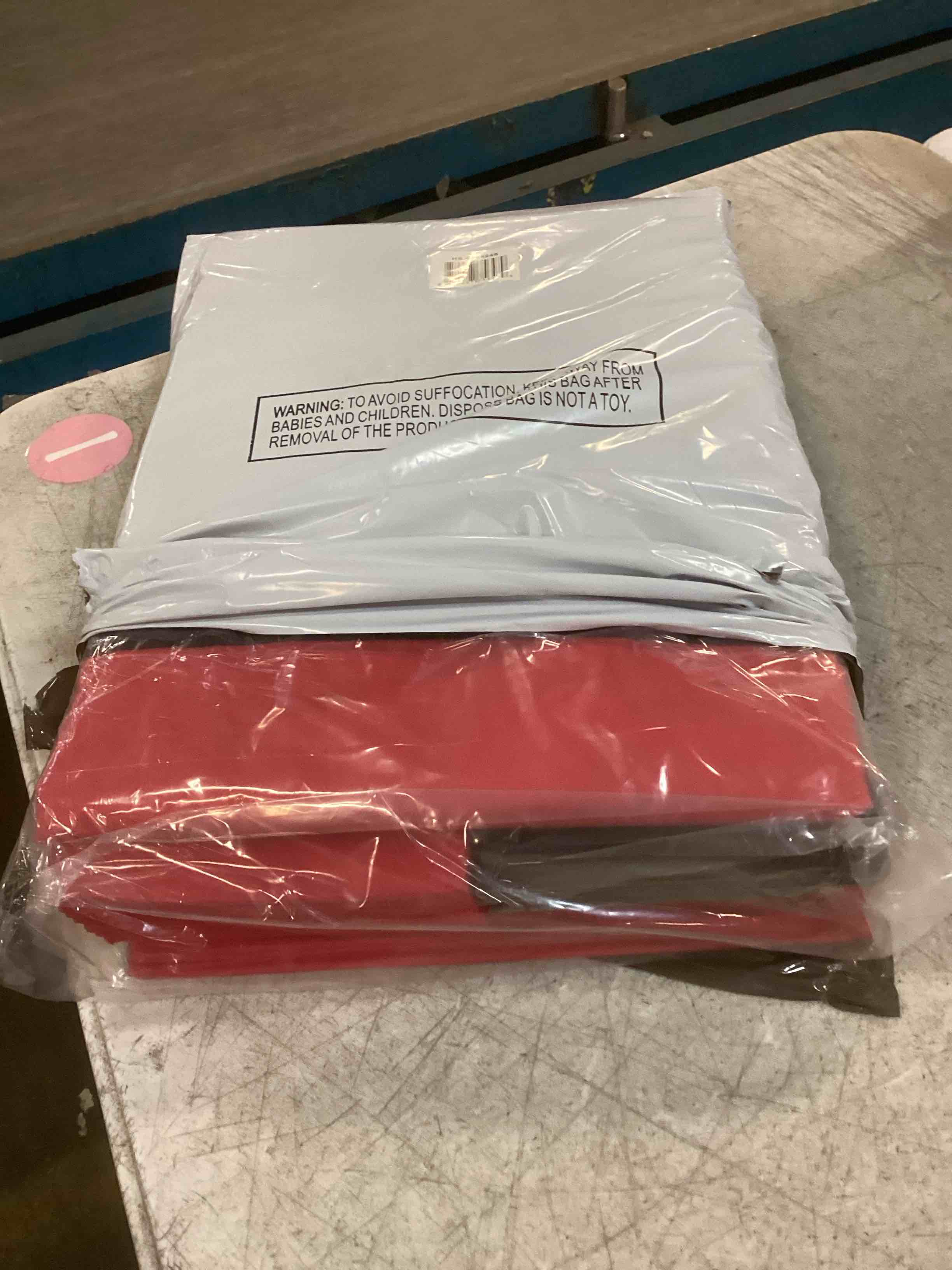 https://s3.amazonaws.com/lotting-images-prod/bidfta/_1738356758160.jpeg
