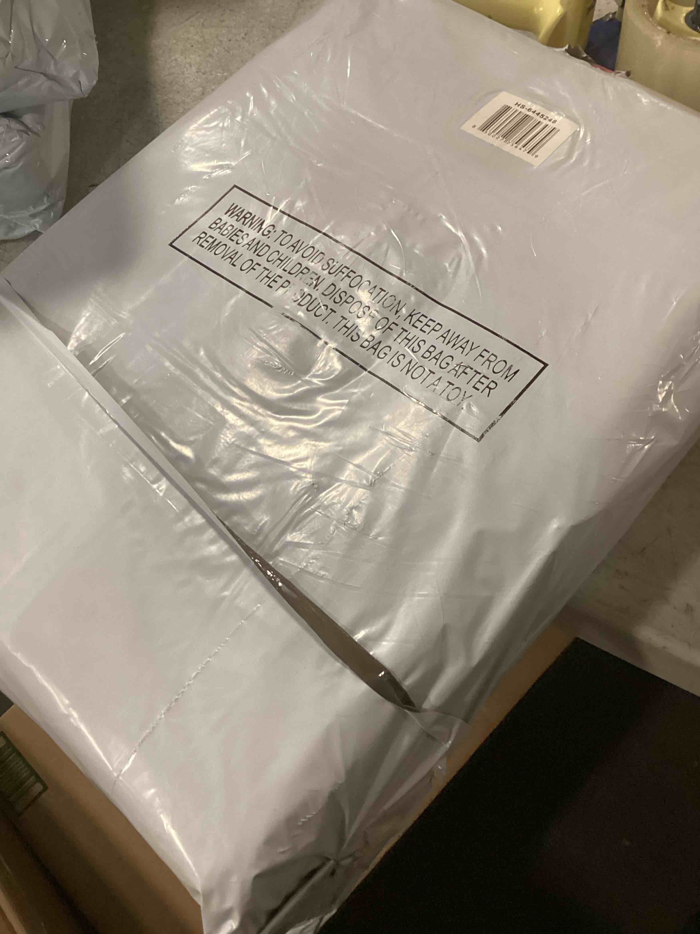 https://s3.amazonaws.com/lotting-images-prod/bidfta/_1738588507768.jpeg