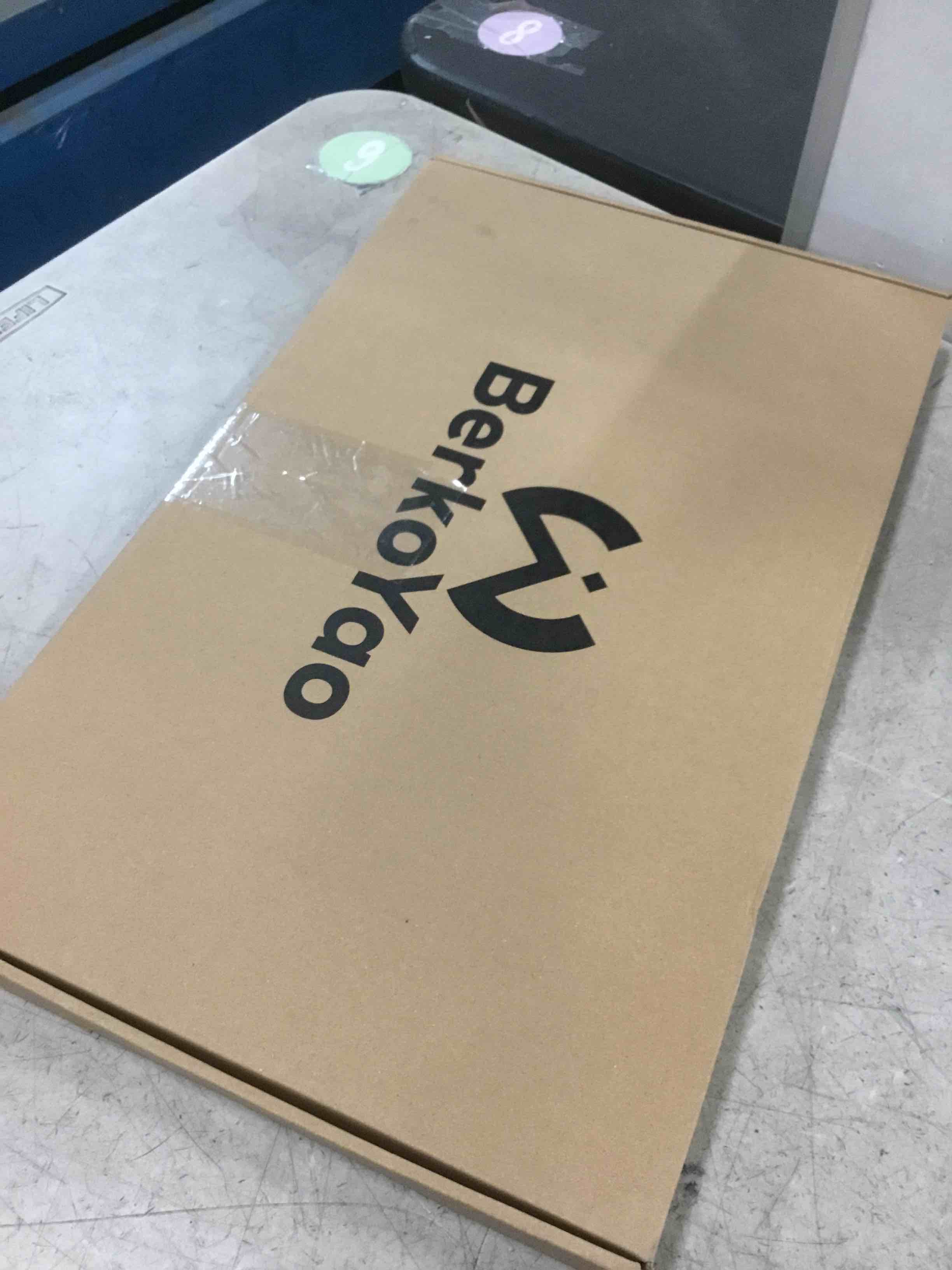 https://s3.amazonaws.com/lotting-images-prod/bidfta/_1738606949712.jpeg