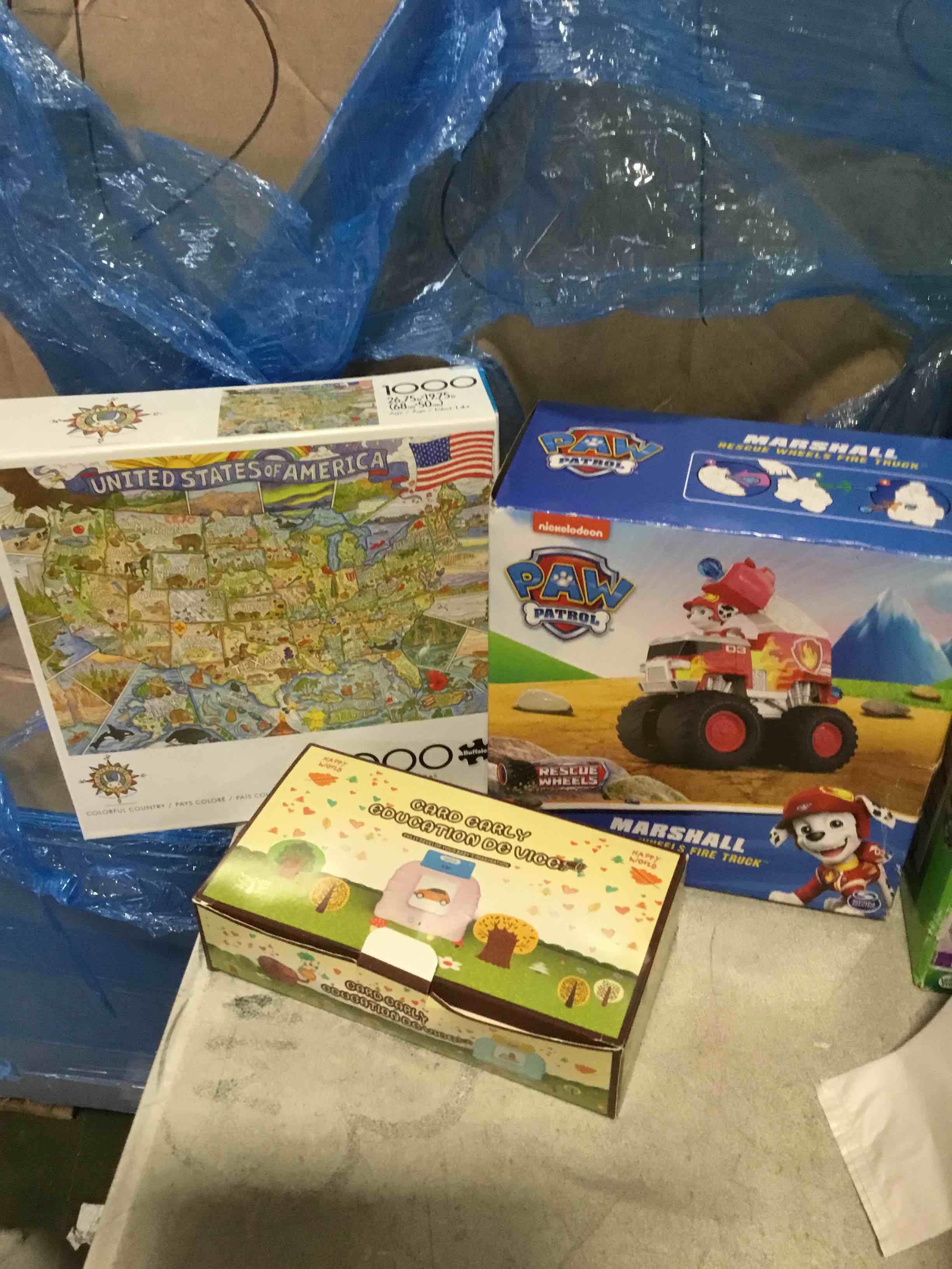  assortment of toys for kids boys and girls  of different ages that including,National Geographic clay Dinosaur modeling Kit,Perler 5 pegboards And Disney Munchings(((May varie styles and toys 