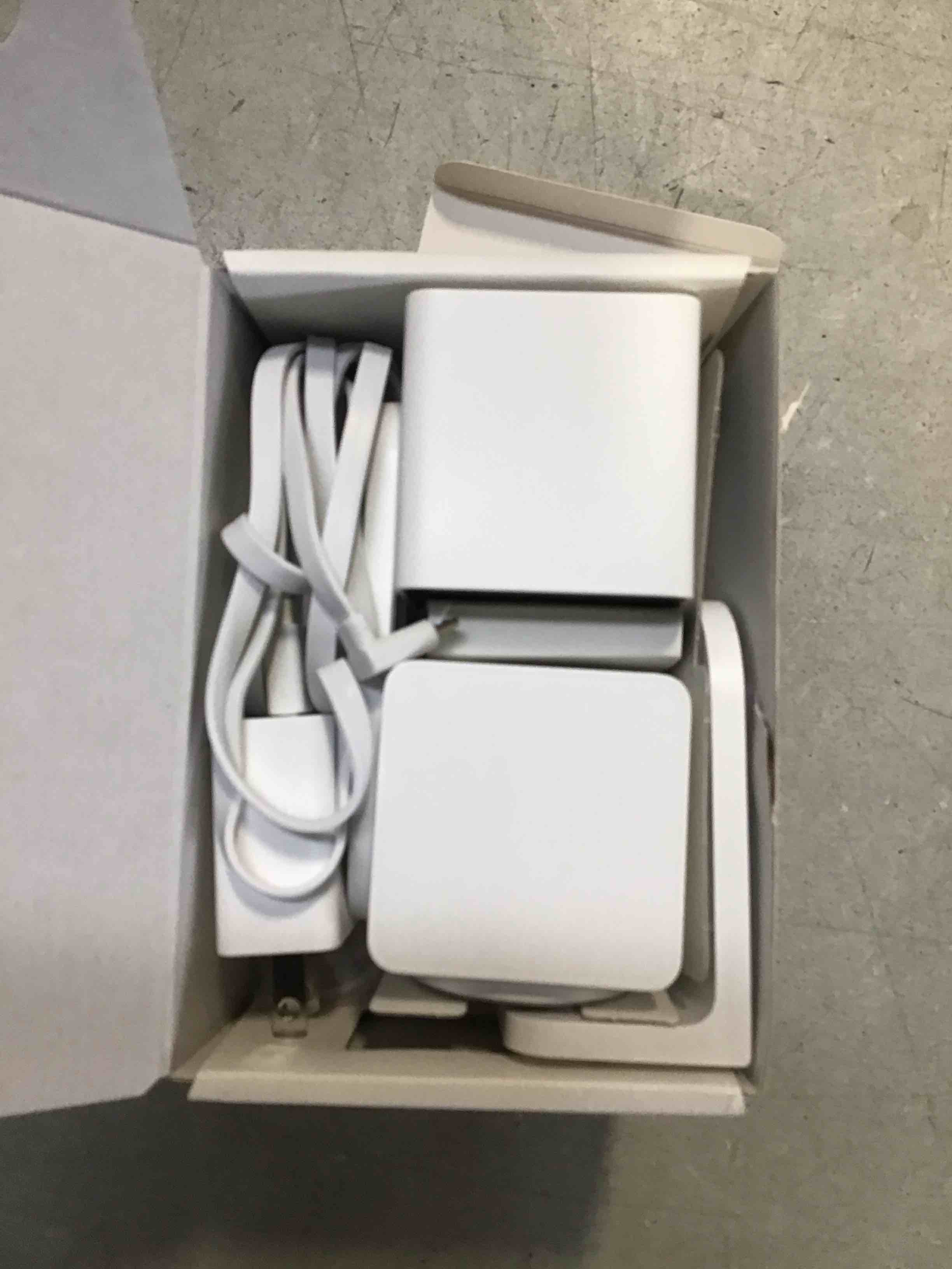 https://s3.amazonaws.com/lotting-images-prod/bidfta/_1738772731941.jpeg