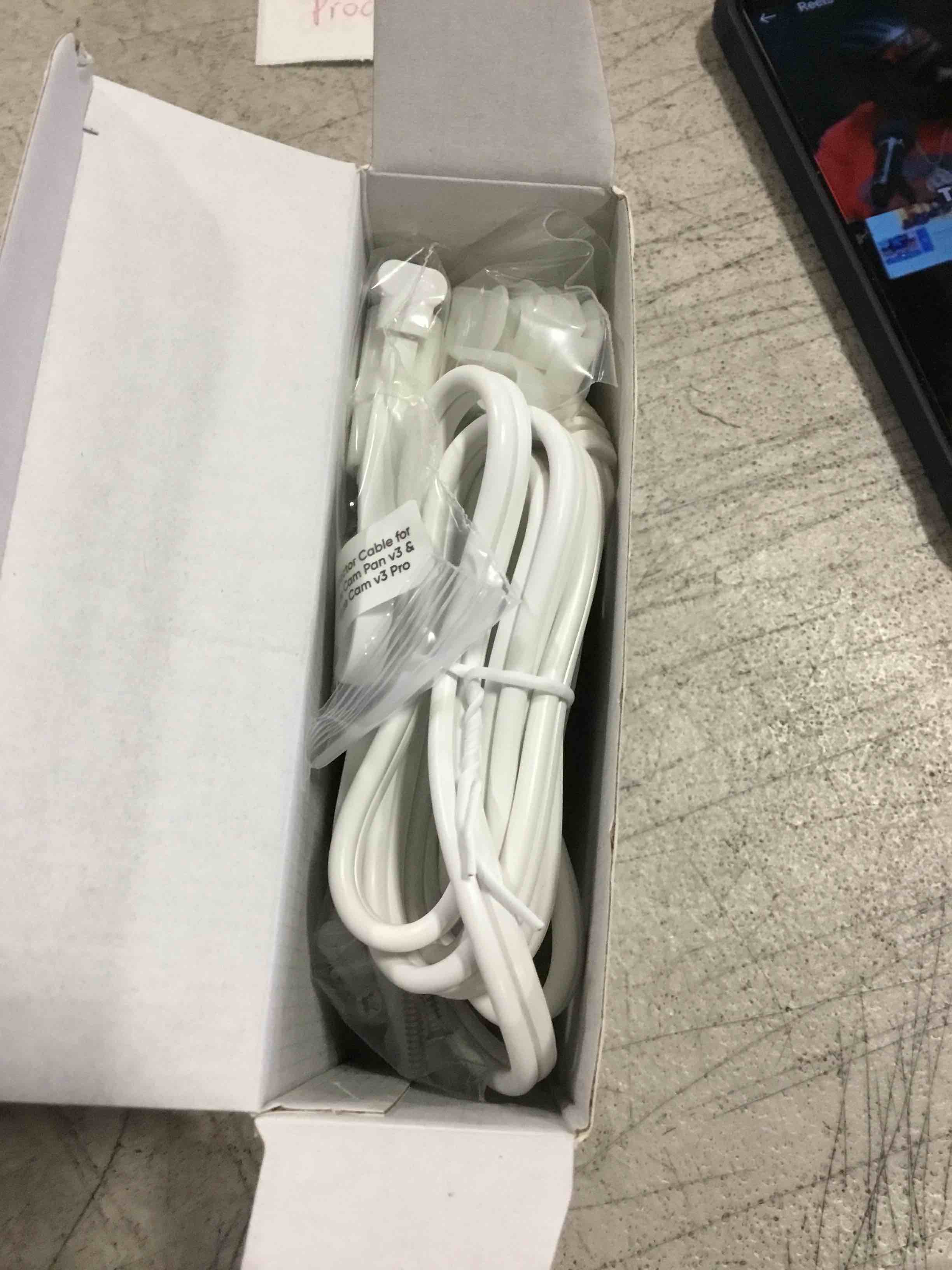 https://s3.amazonaws.com/lotting-images-prod/bidfta/_1738787381984.jpeg