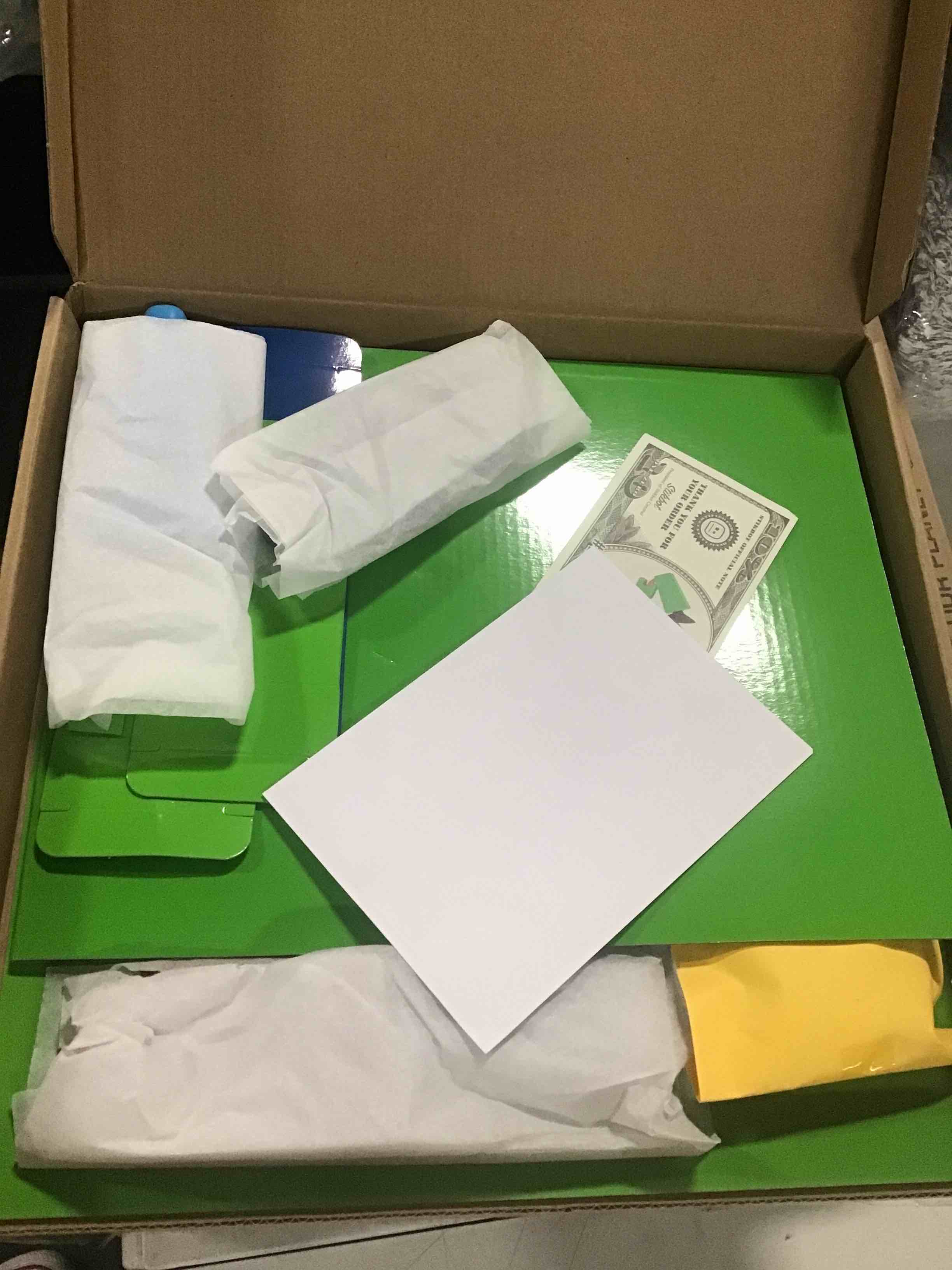 https://s3.amazonaws.com/lotting-images-prod/bidfta/_1738843660549.jpeg