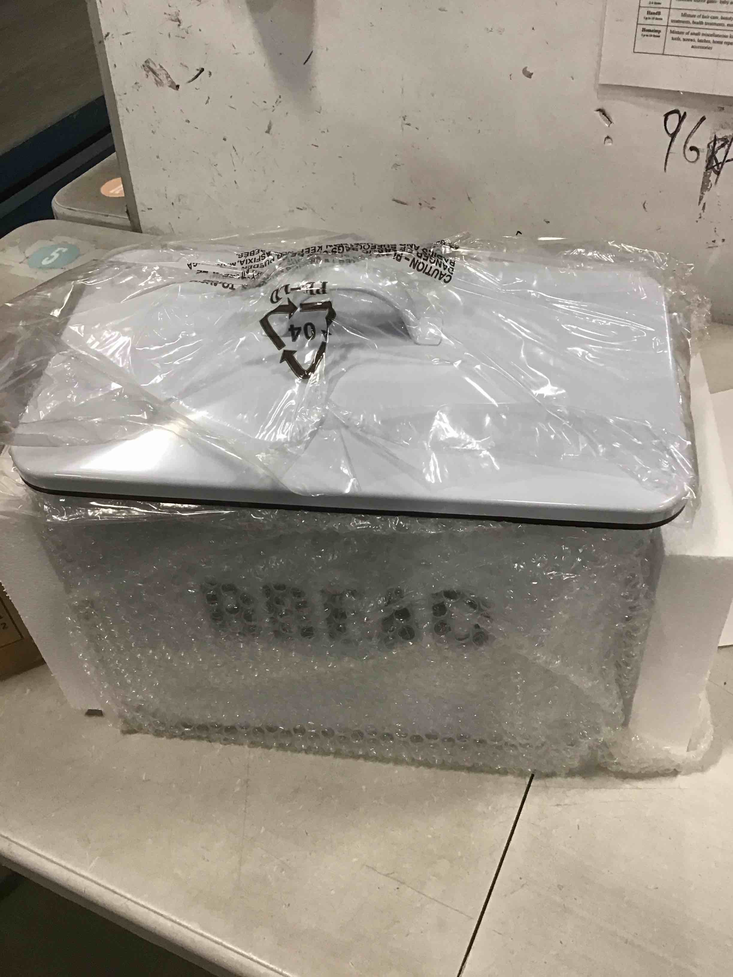 https://s3.amazonaws.com/lotting-images-prod/bidfta/_1738844253917.jpeg