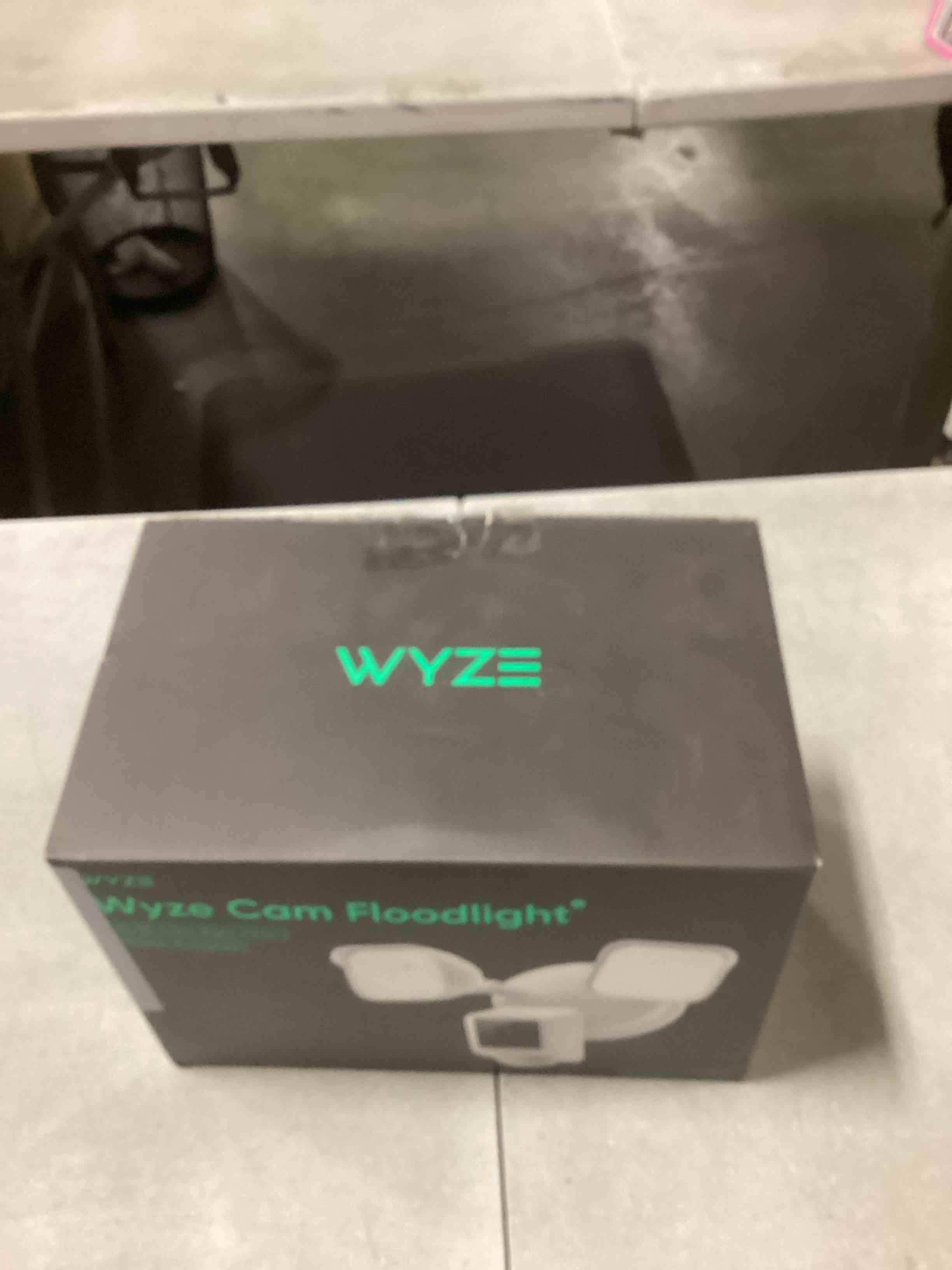 https://s3.amazonaws.com/lotting-images-prod/bidfta/_1738844692984.jpeg