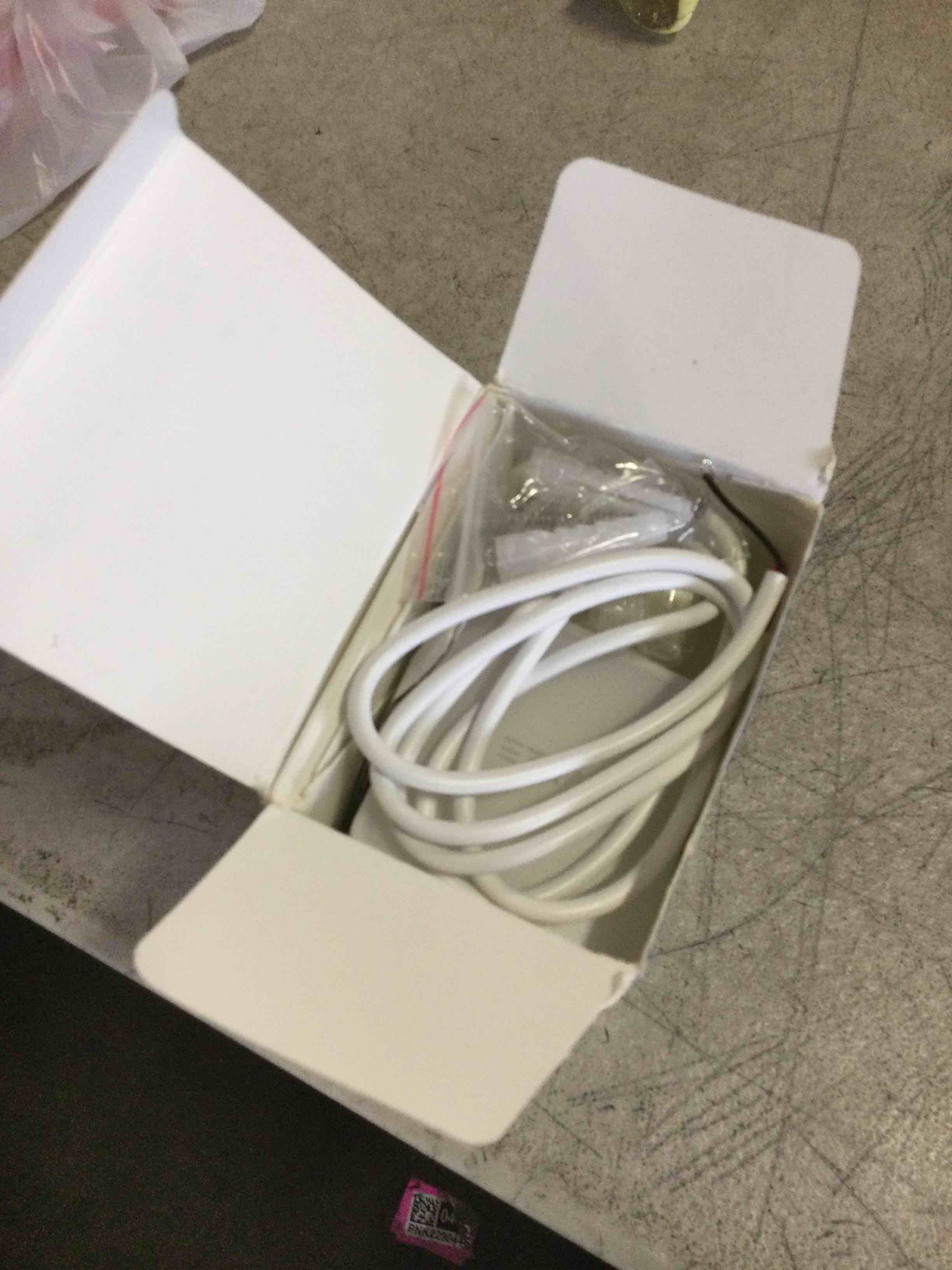https://s3.amazonaws.com/lotting-images-prod/bidfta/_1738859730712.jpeg