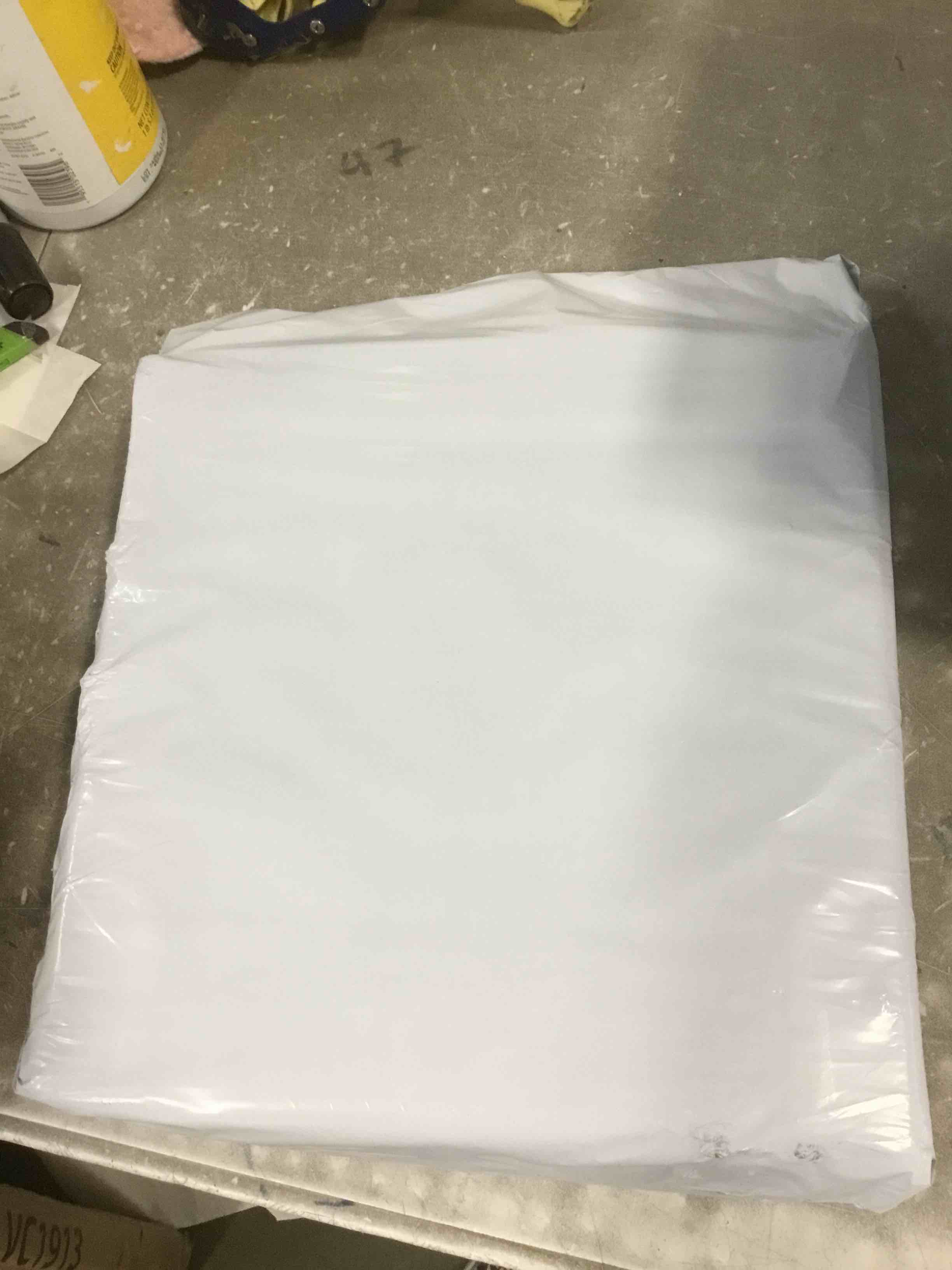 https://s3.amazonaws.com/lotting-images-prod/bidfta/_1738875481522.jpeg