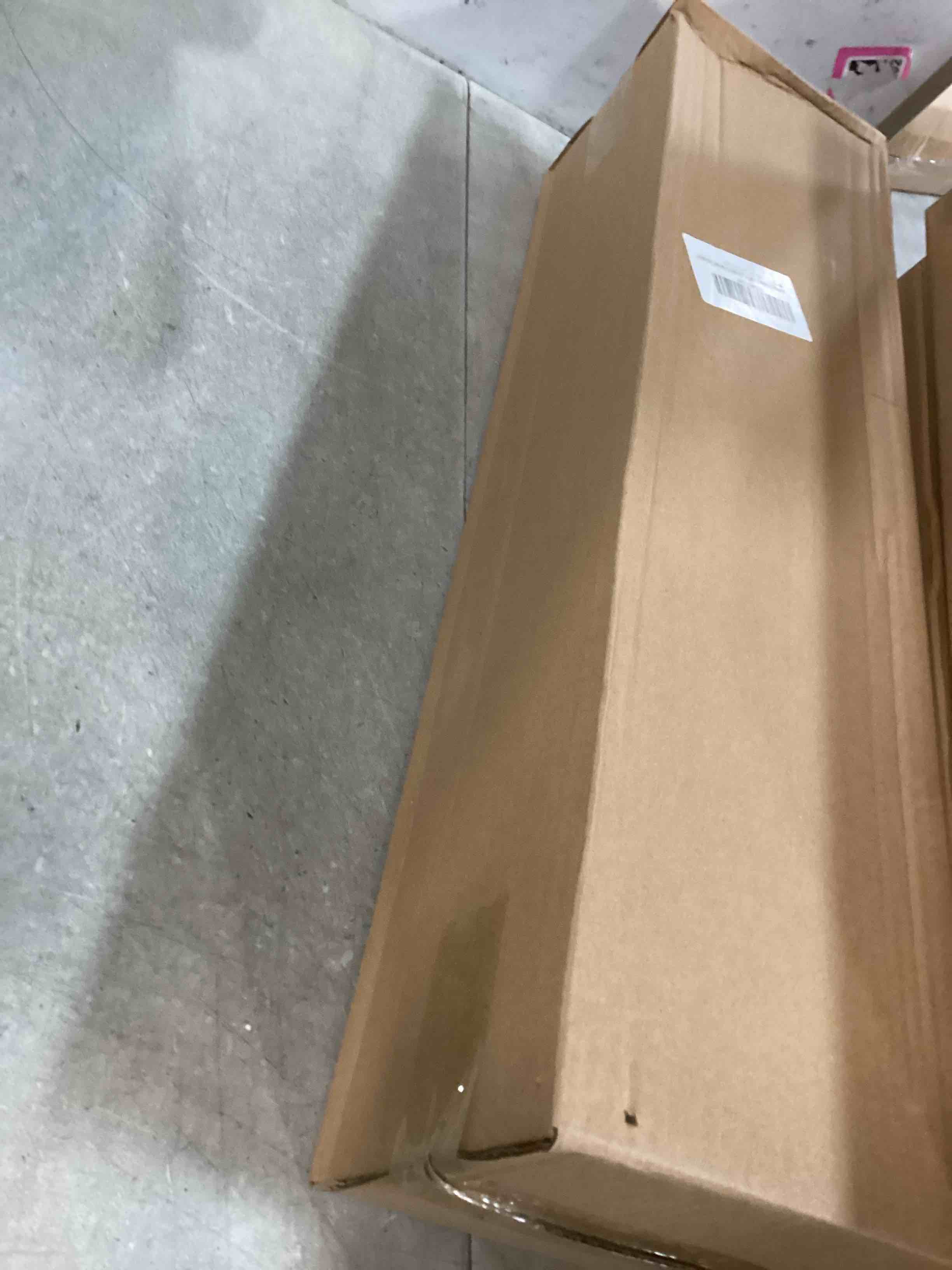 https://s3.amazonaws.com/lotting-images-prod/bidfta/_1738931901257.jpeg