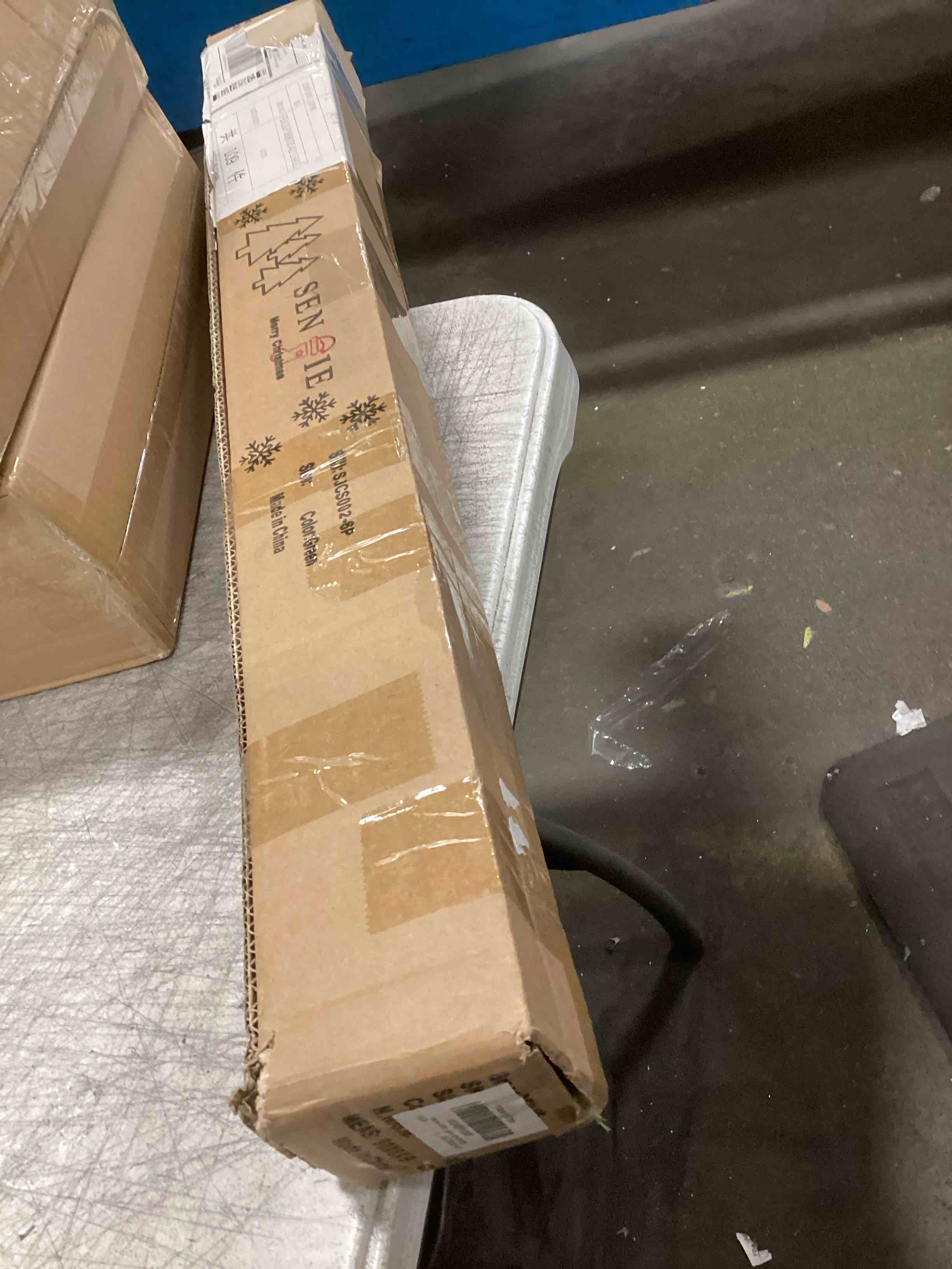 https://s3.amazonaws.com/lotting-images-prod/bidfta/_1738942859526.jpeg