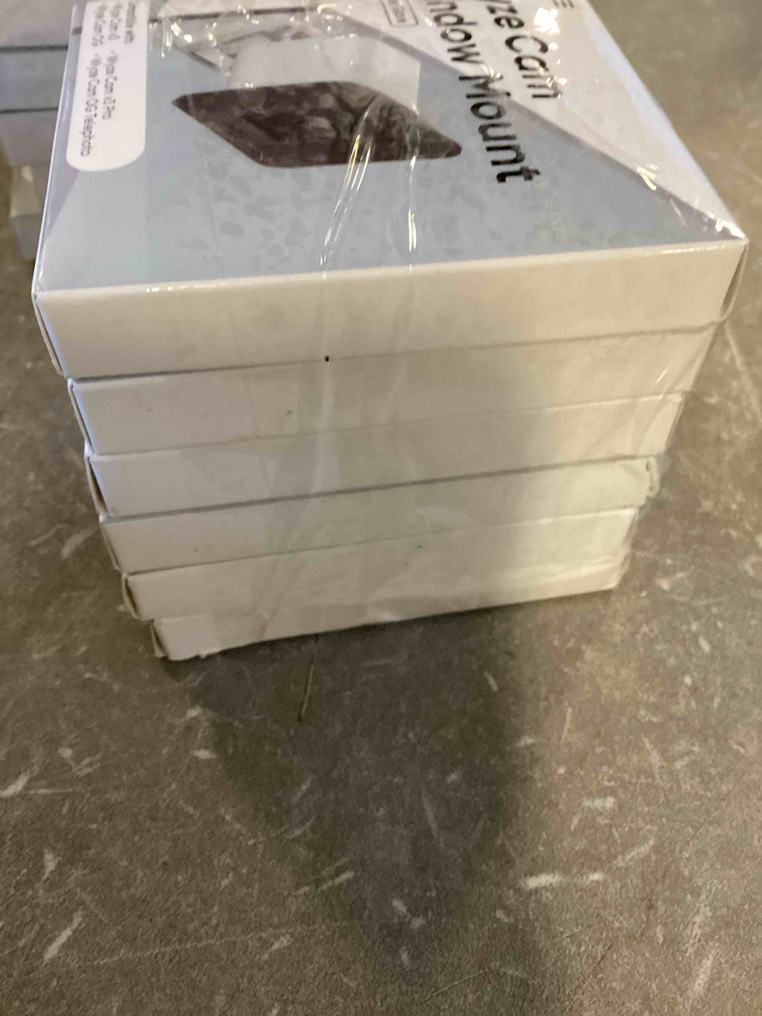 https://s3.amazonaws.com/lotting-images-prod/bidfta/_1739202613657.jpeg