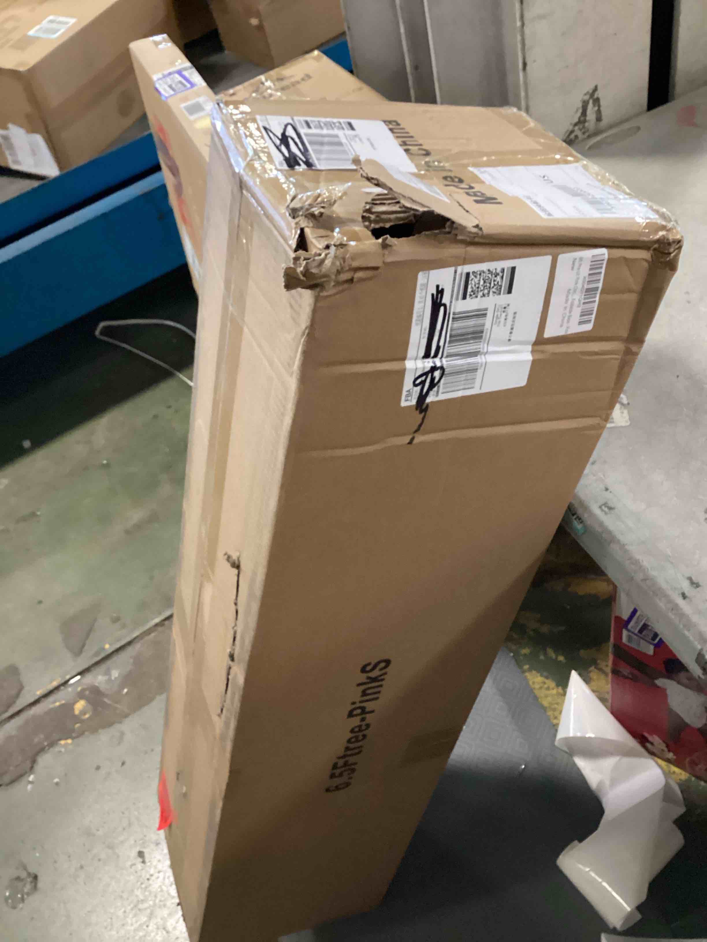 https://s3.amazonaws.com/lotting-images-prod/bidfta/_1739204003487.jpeg