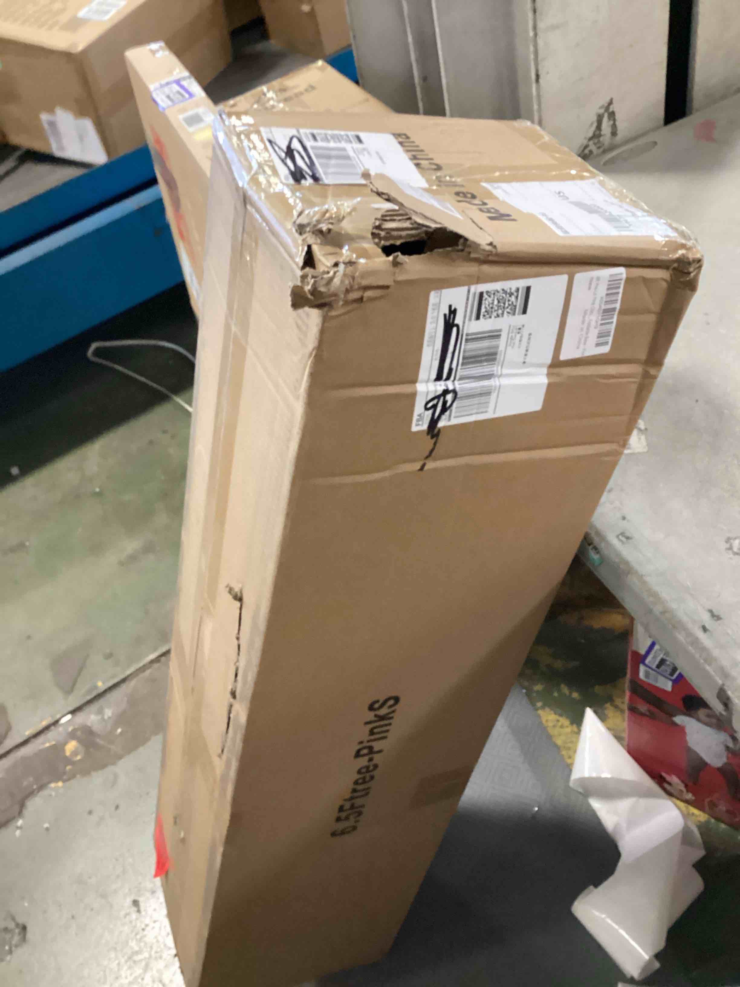 https://s3.amazonaws.com/lotting-images-prod/bidfta/_1739204004371.jpeg
