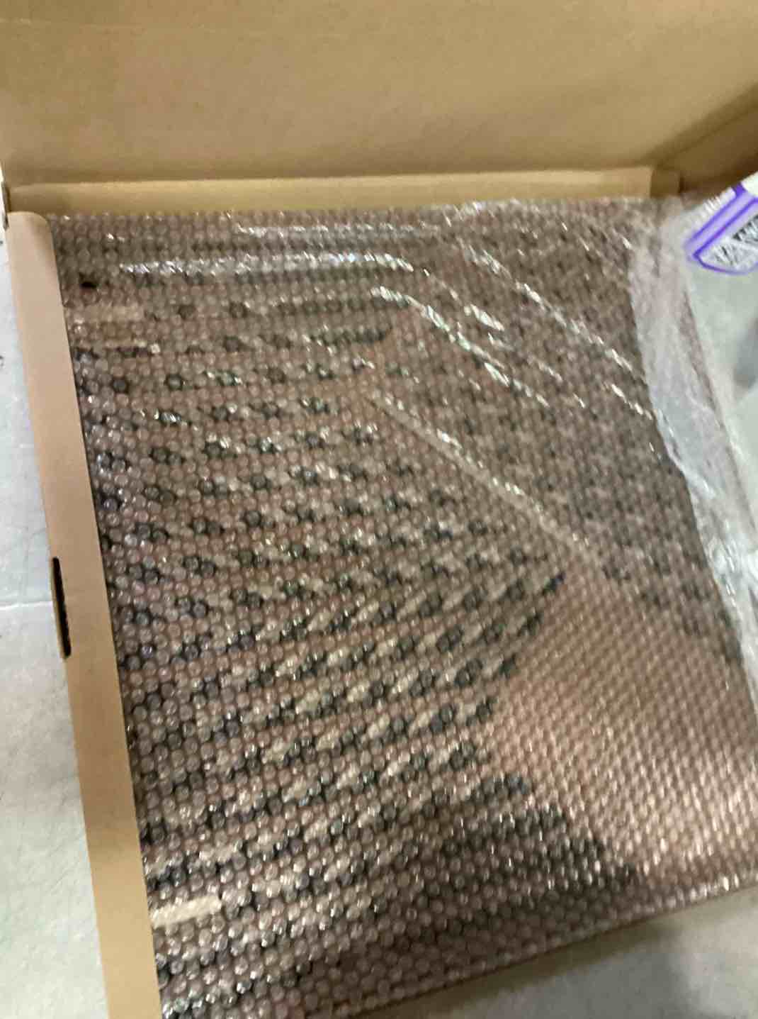 https://s3.amazonaws.com/lotting-images-prod/bidfta/_1739291417371.jpeg