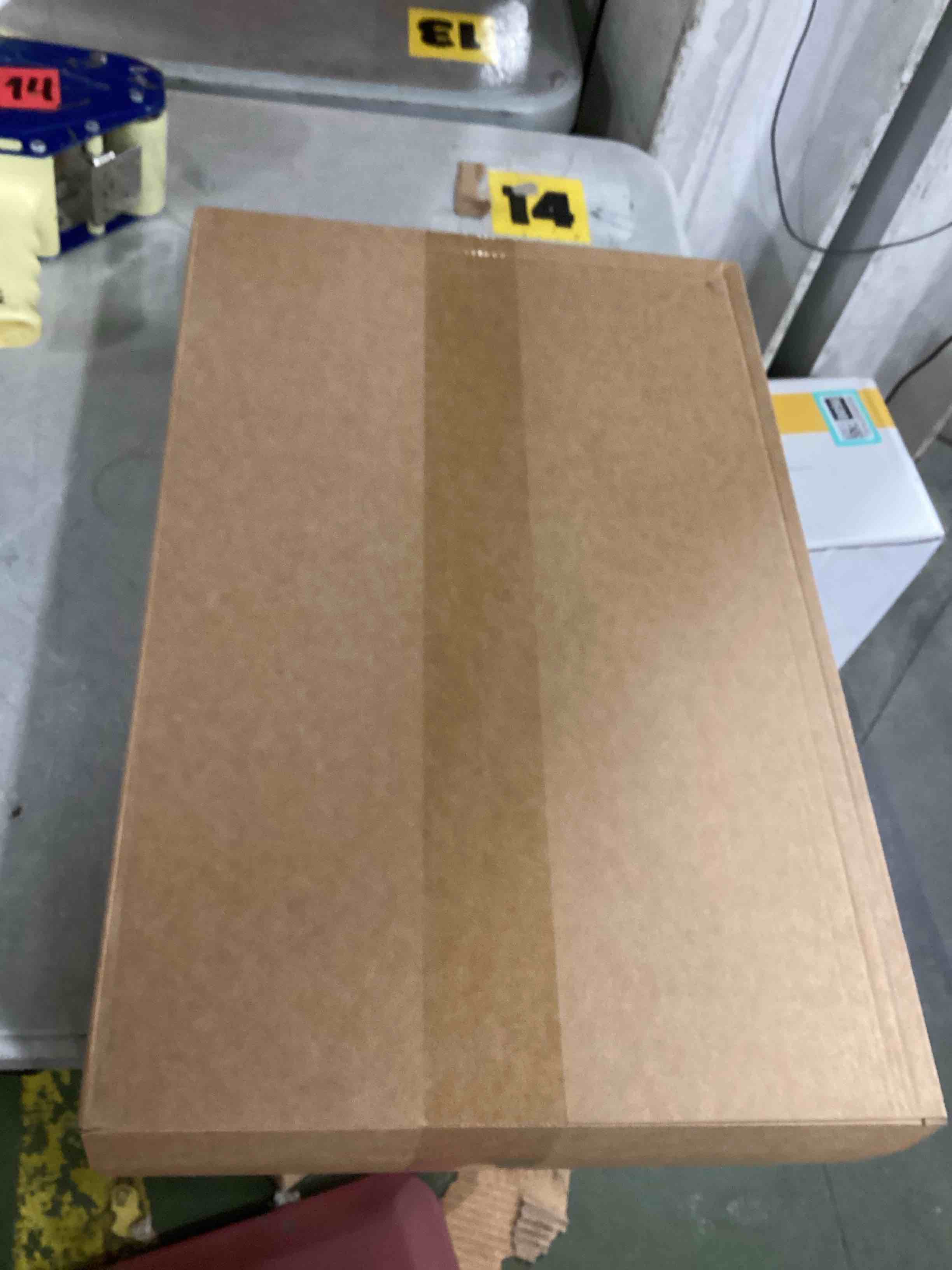 https://s3.amazonaws.com/lotting-images-prod/bidfta/_1739299487604.jpeg