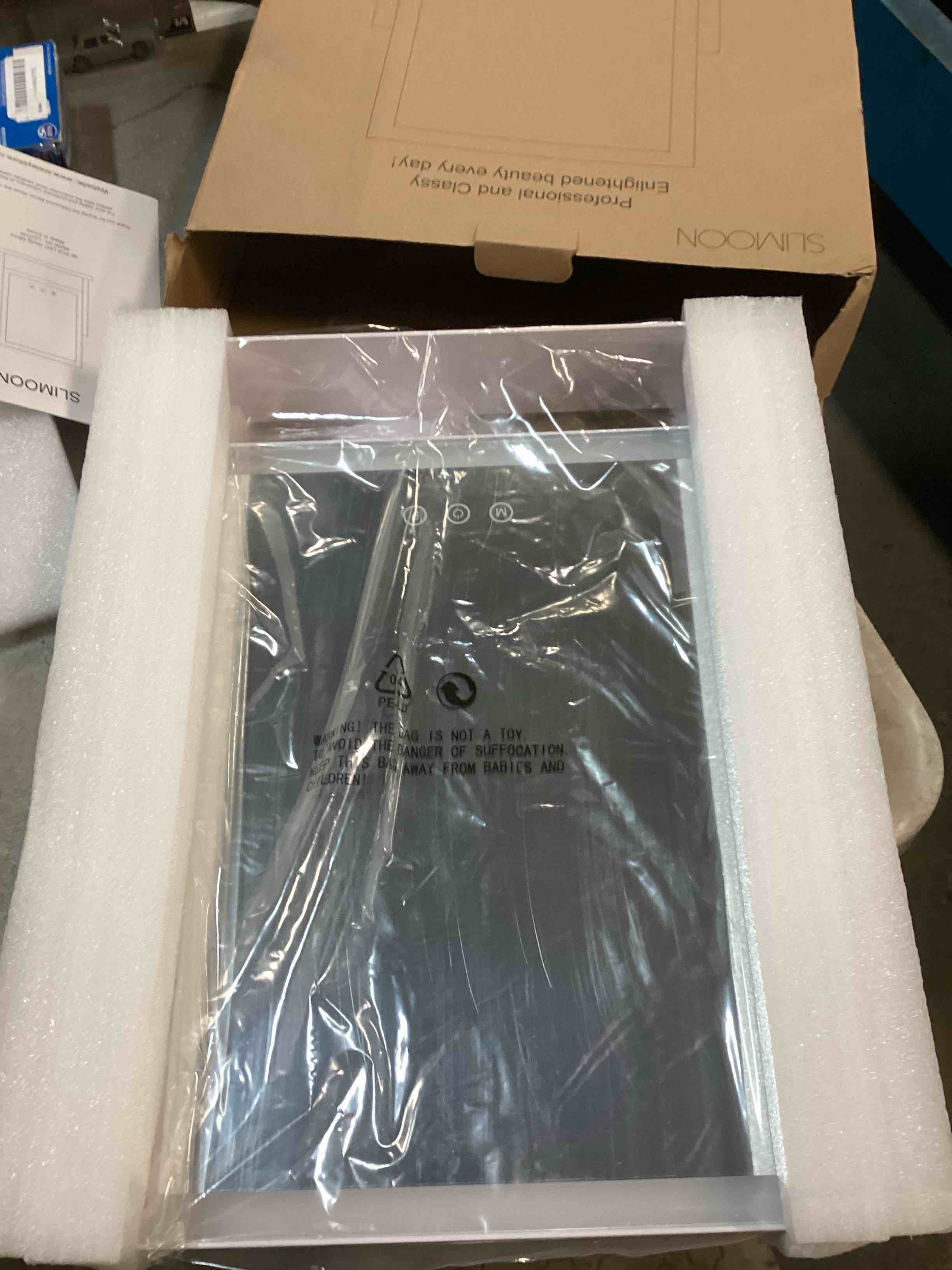 https://s3.amazonaws.com/lotting-images-prod/bidfta/_1739302209096.jpeg