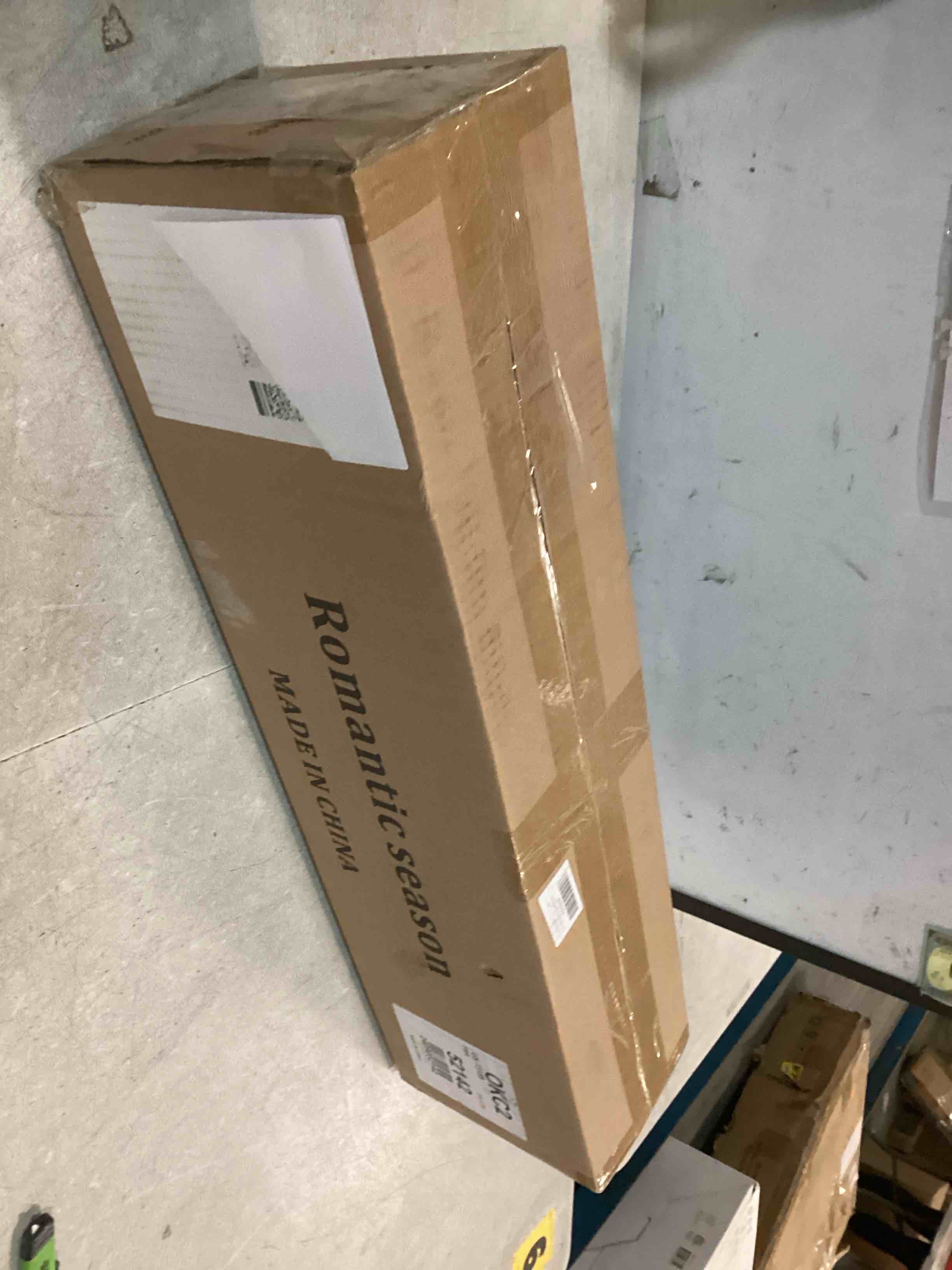https://s3.amazonaws.com/lotting-images-prod/bidfta/_1739373760562.jpeg