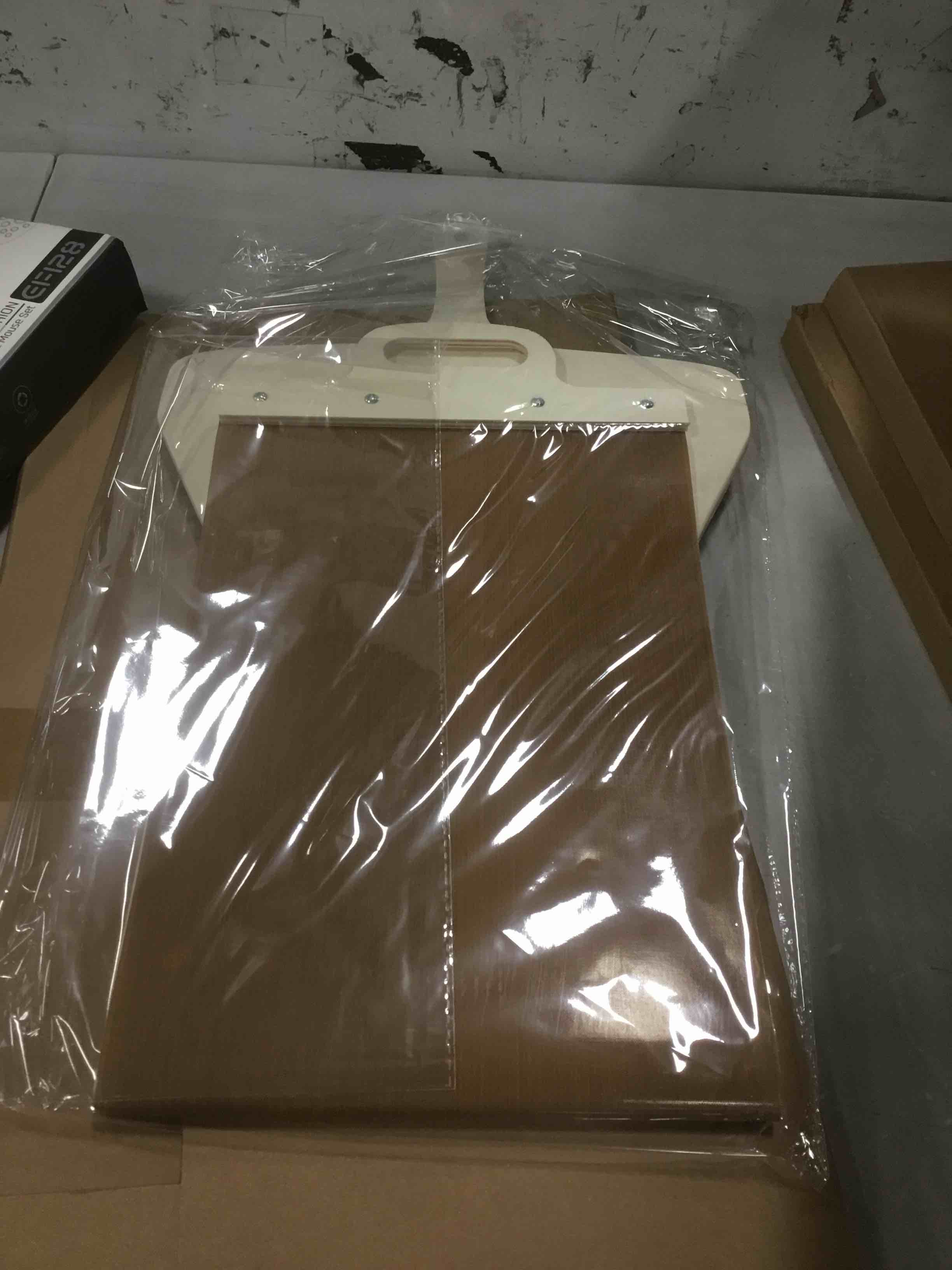 https://s3.amazonaws.com/lotting-images-prod/bidfta/_1739384582674.jpeg