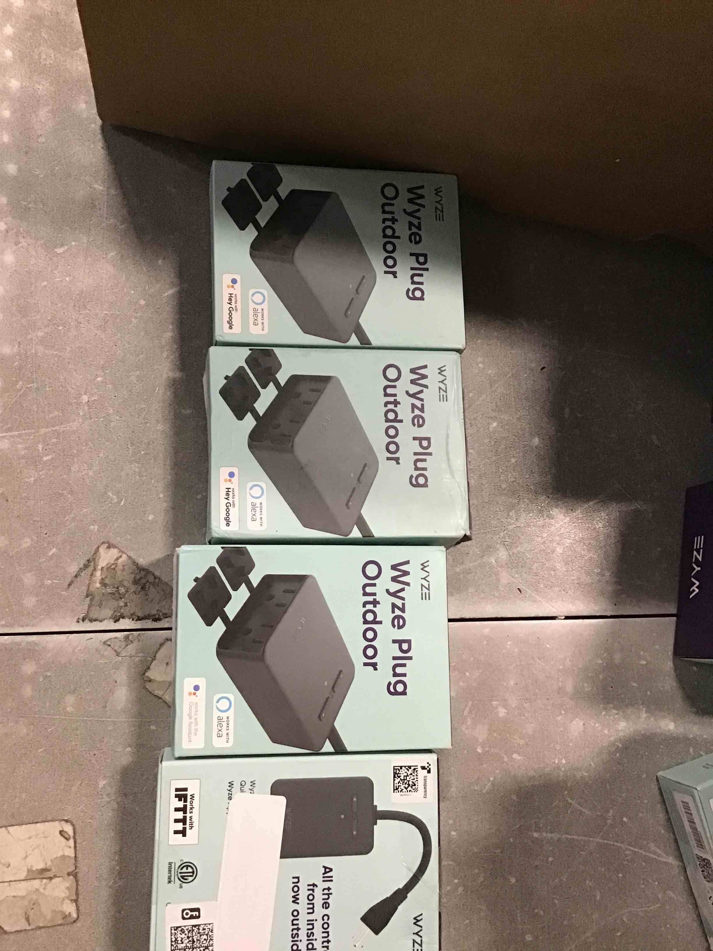 https://s3.amazonaws.com/lotting-images-prod/bidfta/_1739390177545.jpeg
