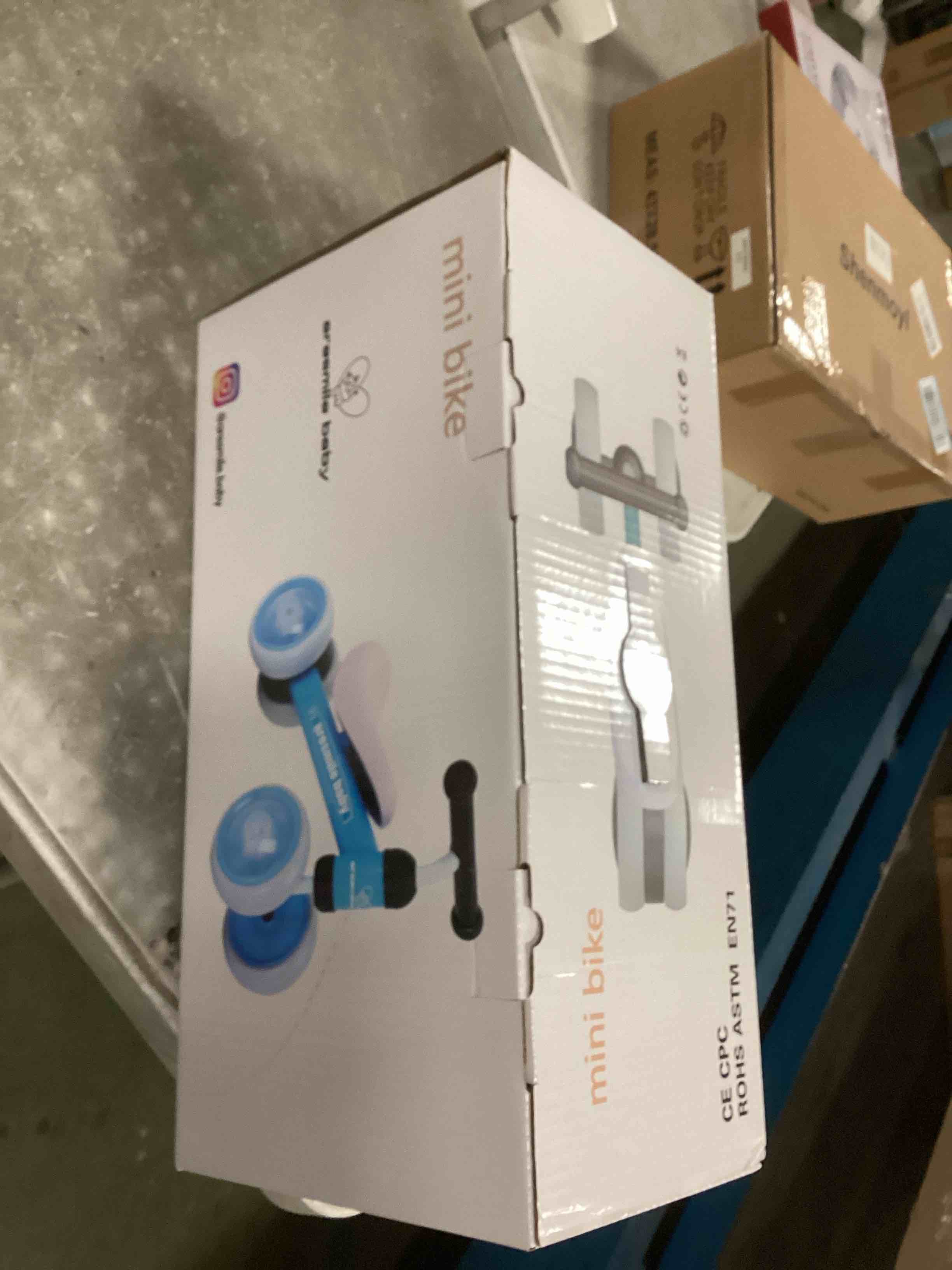https://s3.amazonaws.com/lotting-images-prod/bidfta/_1739460777004.jpeg