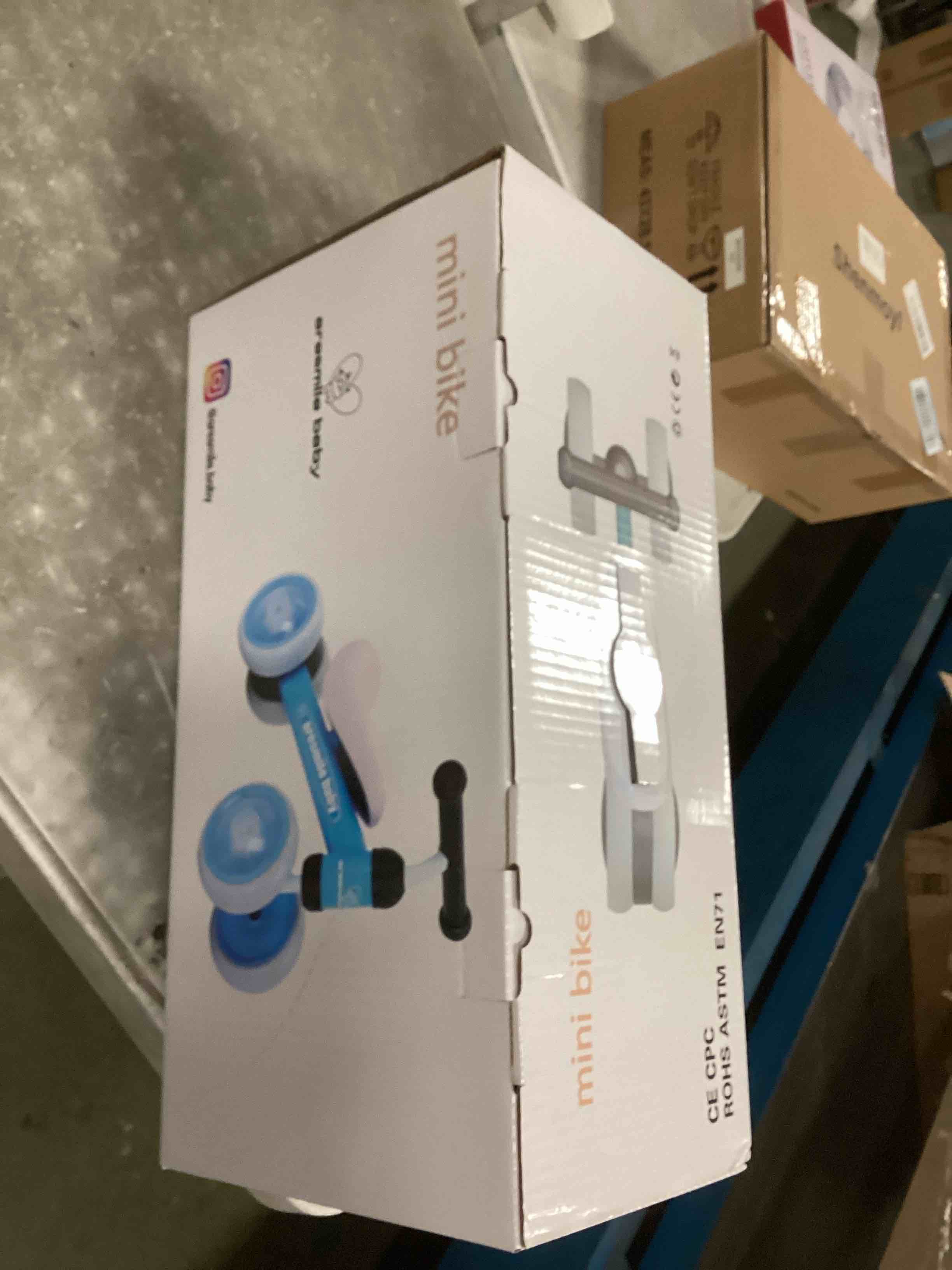 https://s3.amazonaws.com/lotting-images-prod/bidfta/_1739460777793.jpeg