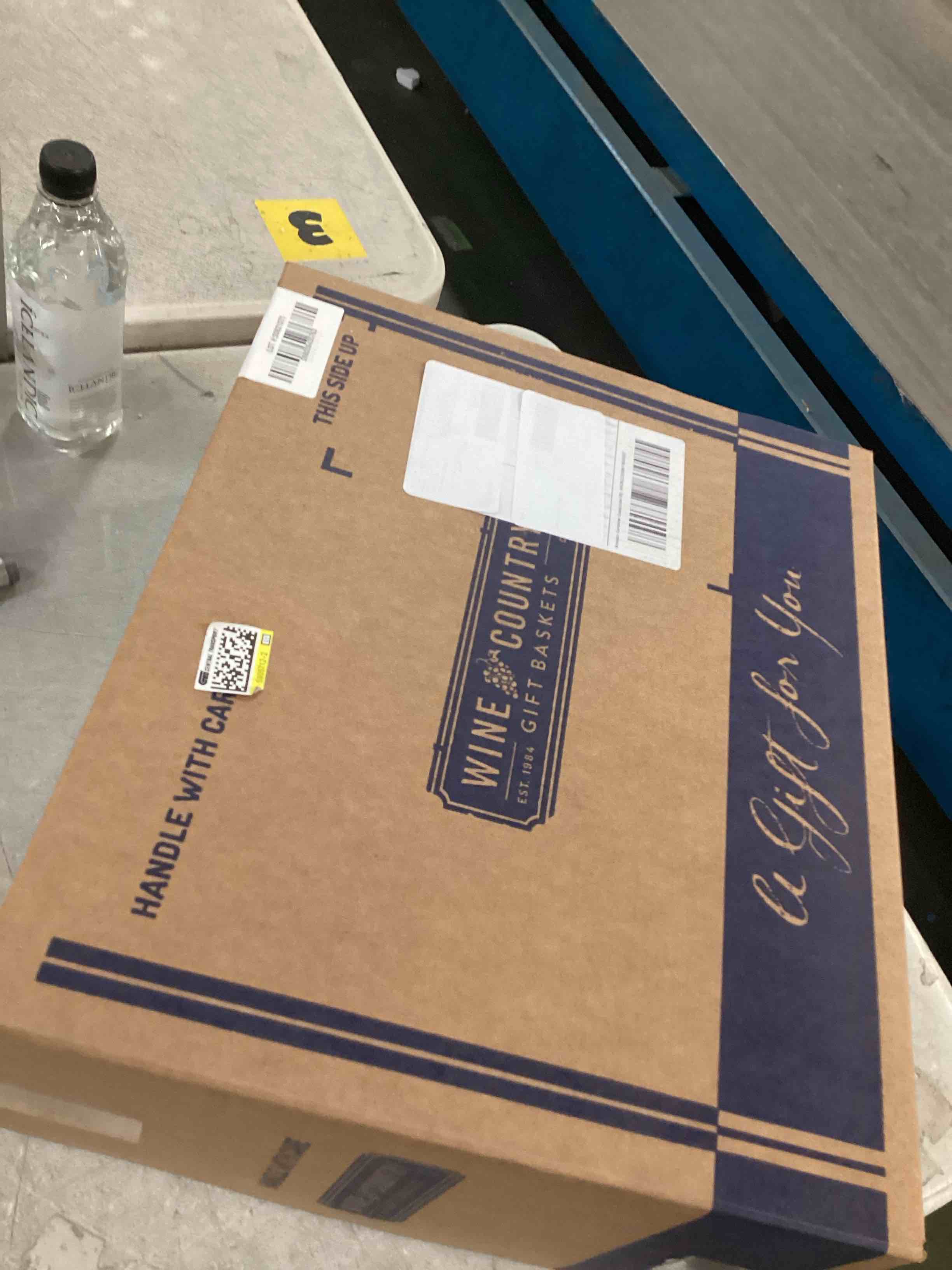https://s3.amazonaws.com/lotting-images-prod/bidfta/_1739472206944.jpeg