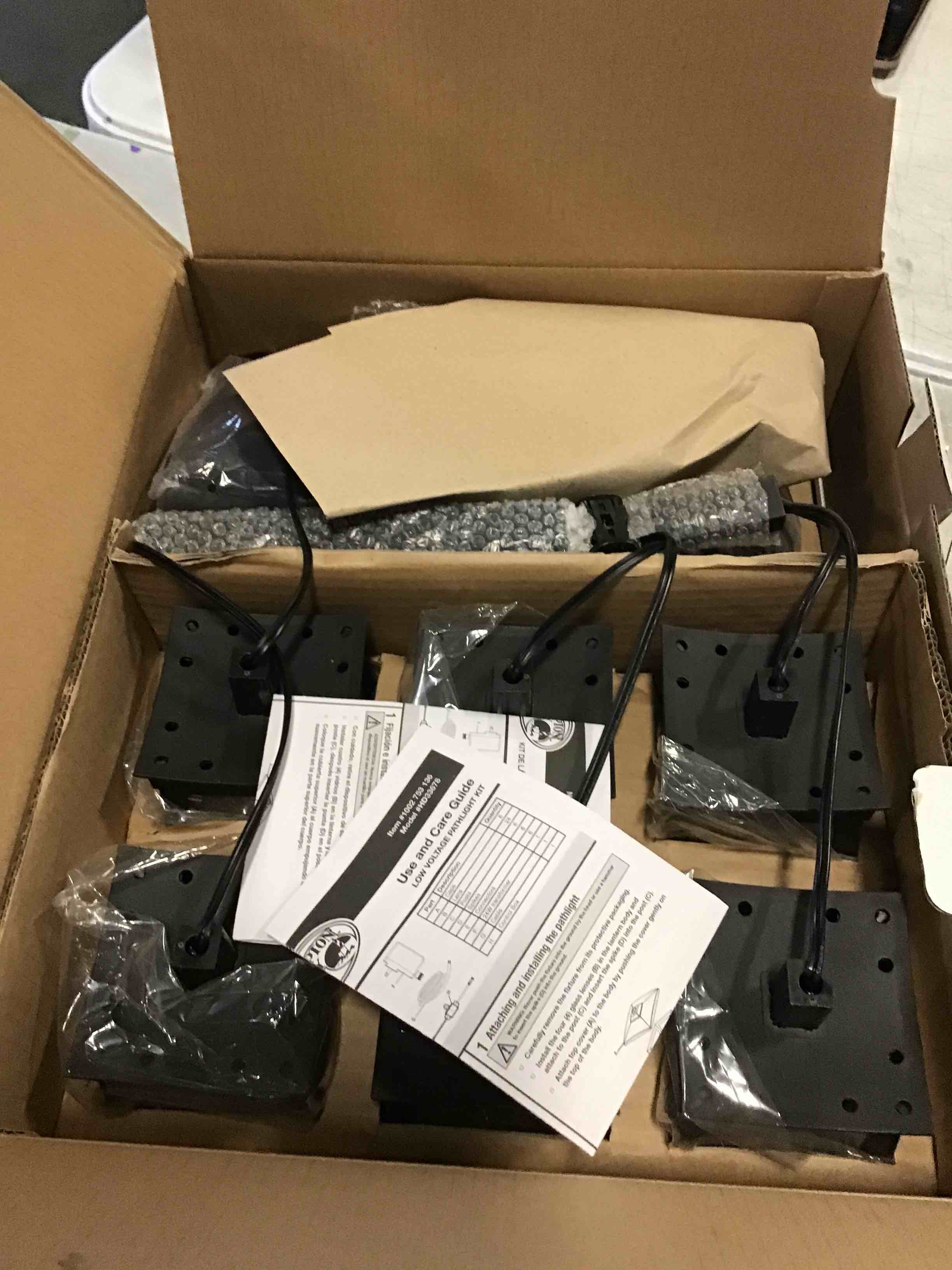https://s3.amazonaws.com/lotting-images-prod/bidfta/_1739542175240.jpeg