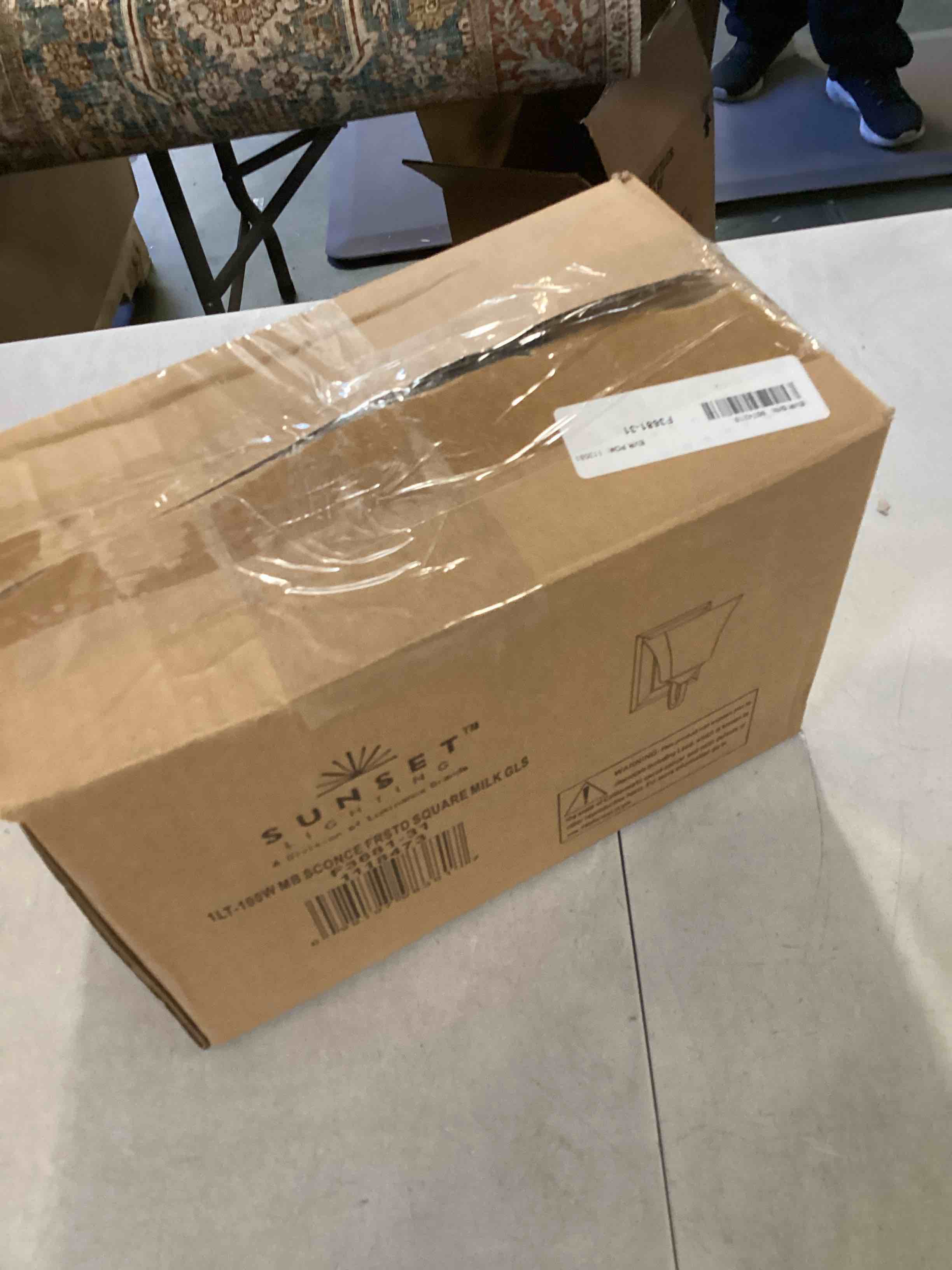 https://s3.amazonaws.com/lotting-images-prod/bidfta/_1739548024601.jpeg