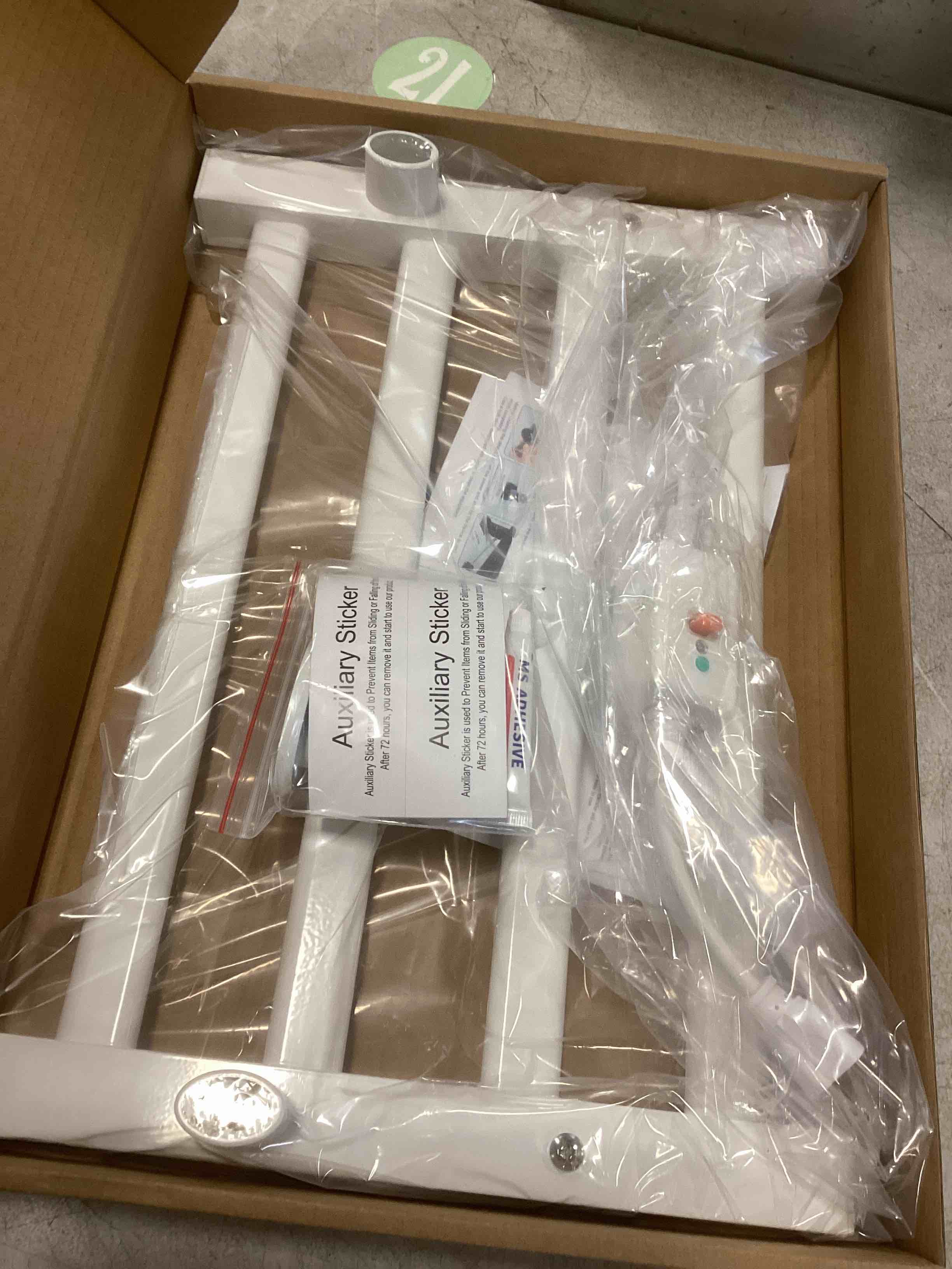 https://s3.amazonaws.com/lotting-images-prod/bidfta/_1739562150046.jpeg