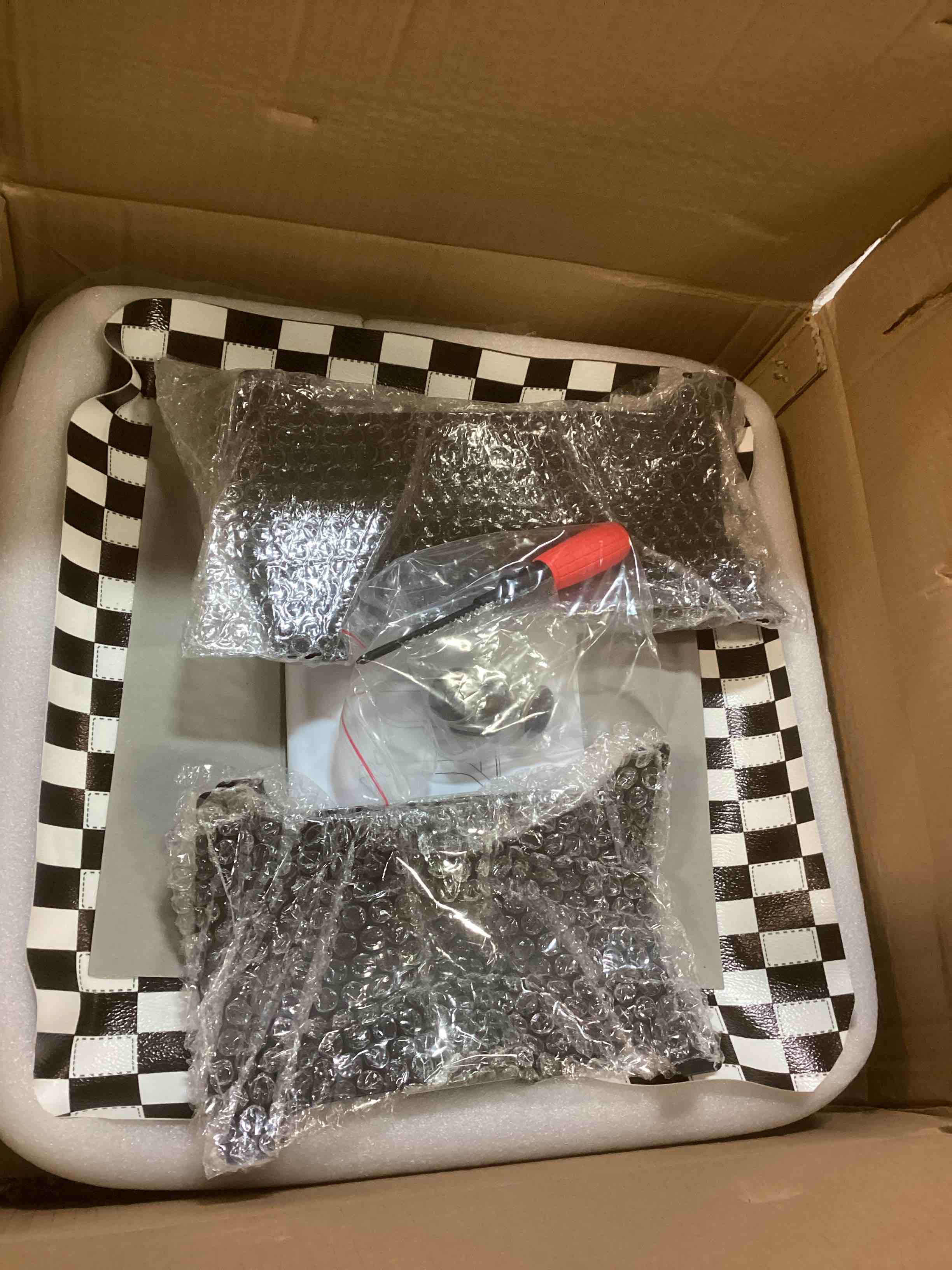 https://s3.amazonaws.com/lotting-images-prod/bidfta/_1739795295007.jpeg