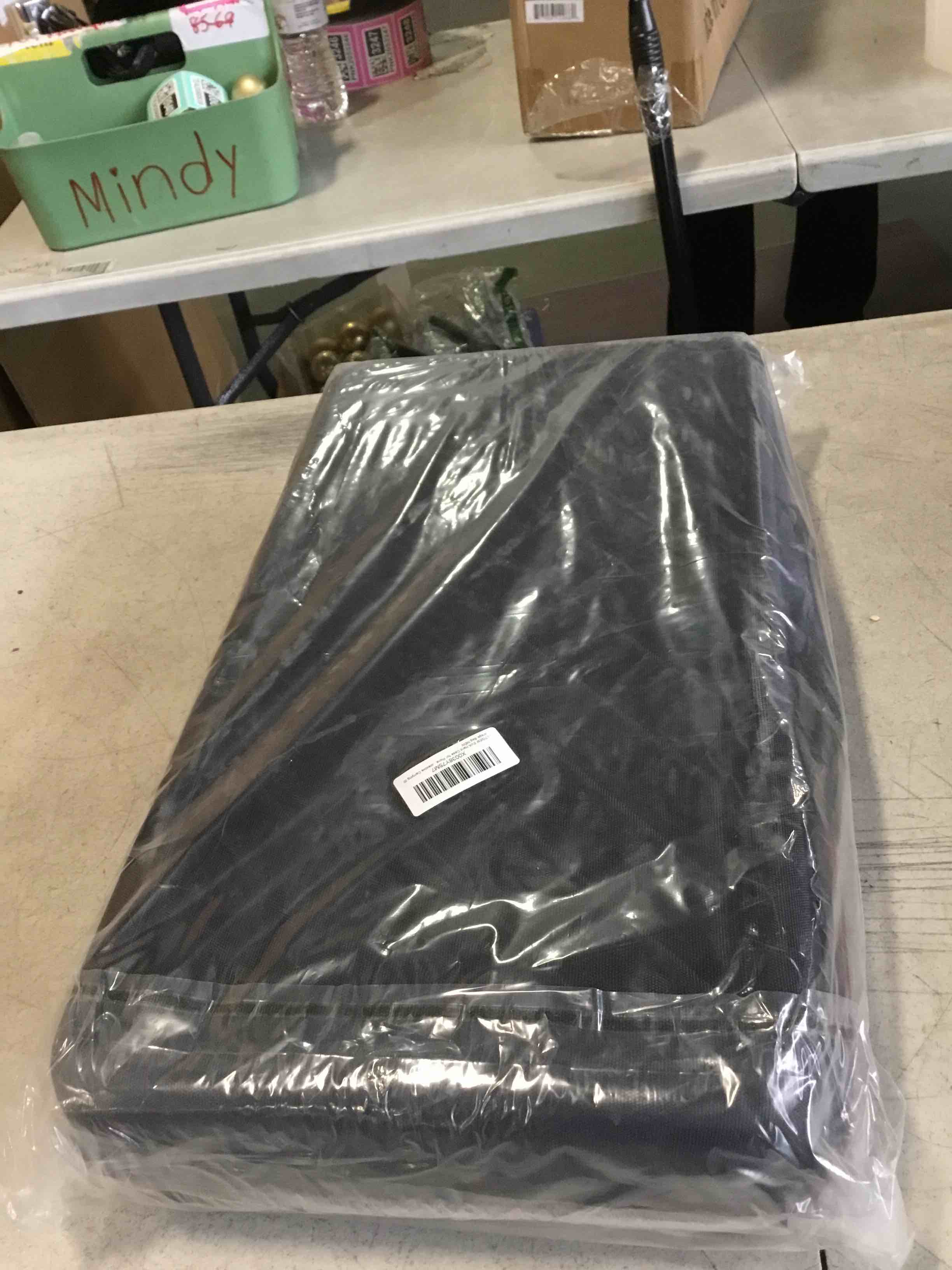 https://s3.amazonaws.com/lotting-images-prod/bidfta/_1739886671754.jpeg