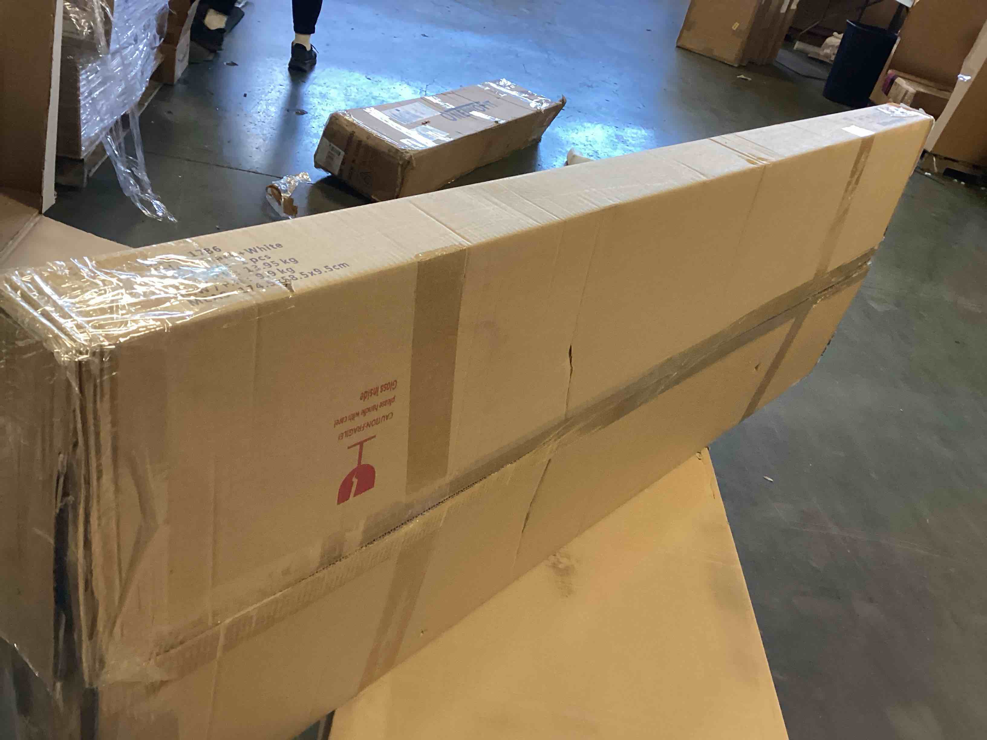 https://s3.amazonaws.com/lotting-images-prod/bidfta/_1740060184115.jpeg