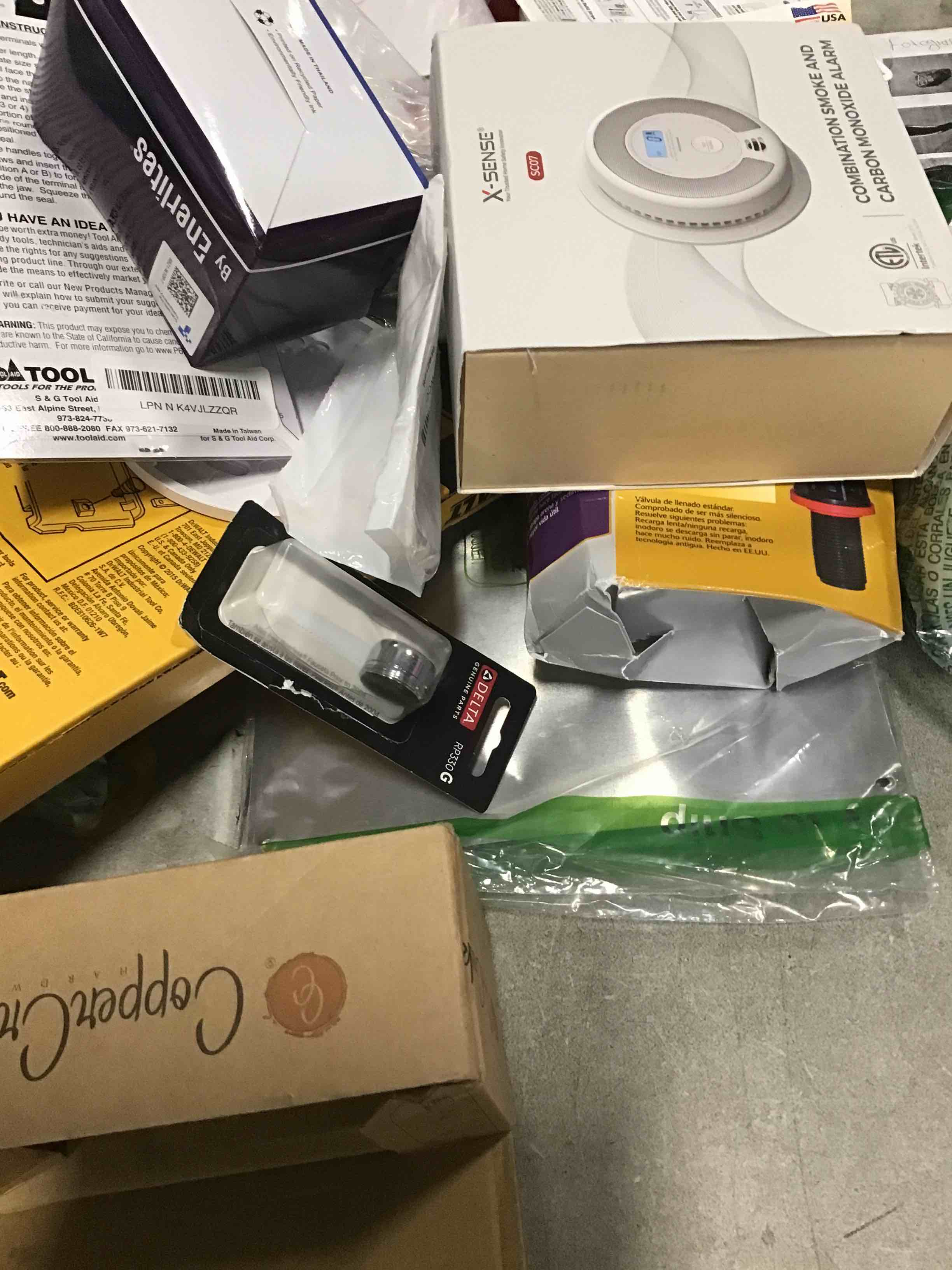 https://s3.amazonaws.com/lotting-images-prod/bidfta/_1740410471912.jpeg