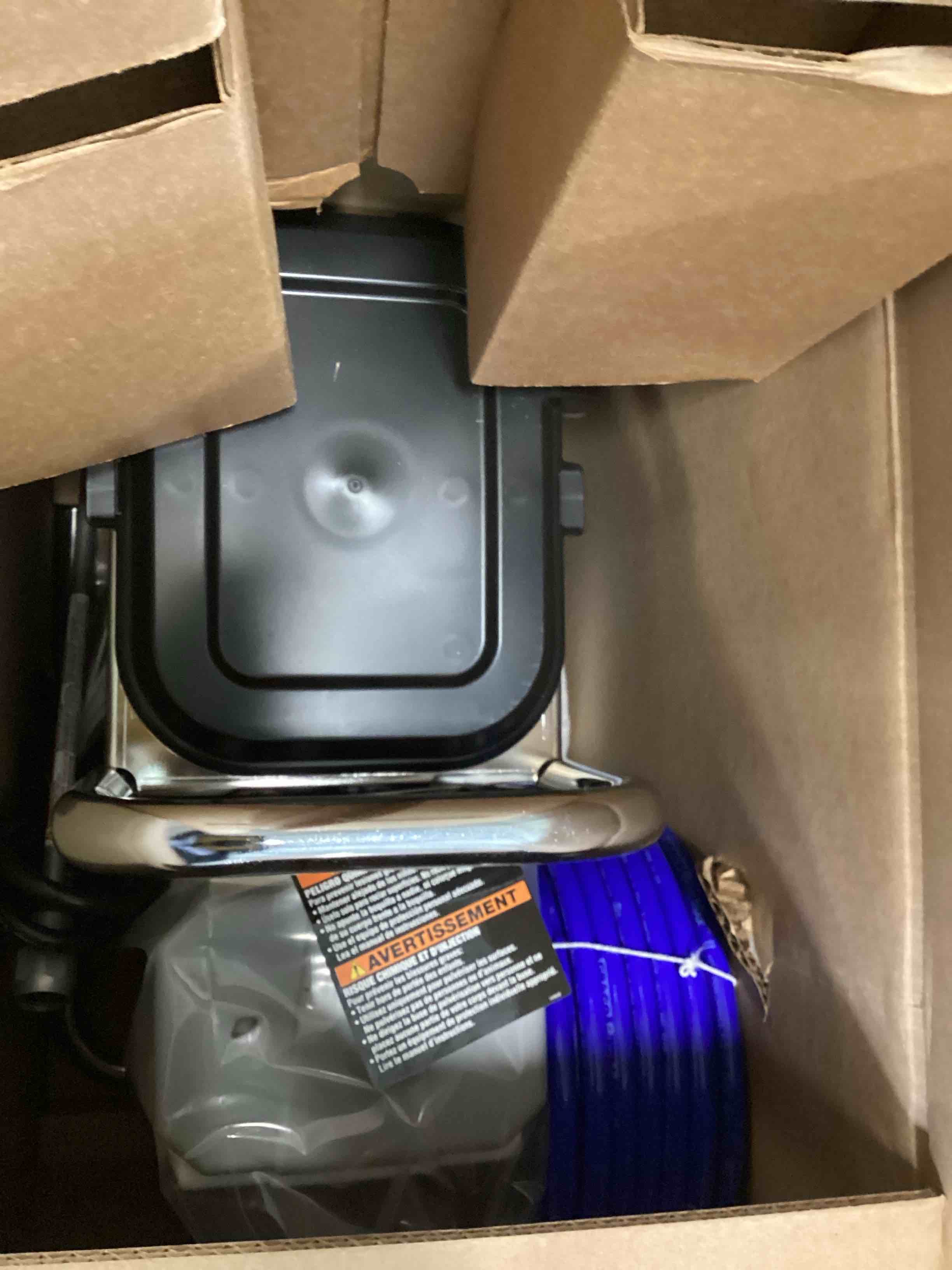 https://s3.amazonaws.com/lotting-images-prod/bidfta/_1740415309303.jpeg