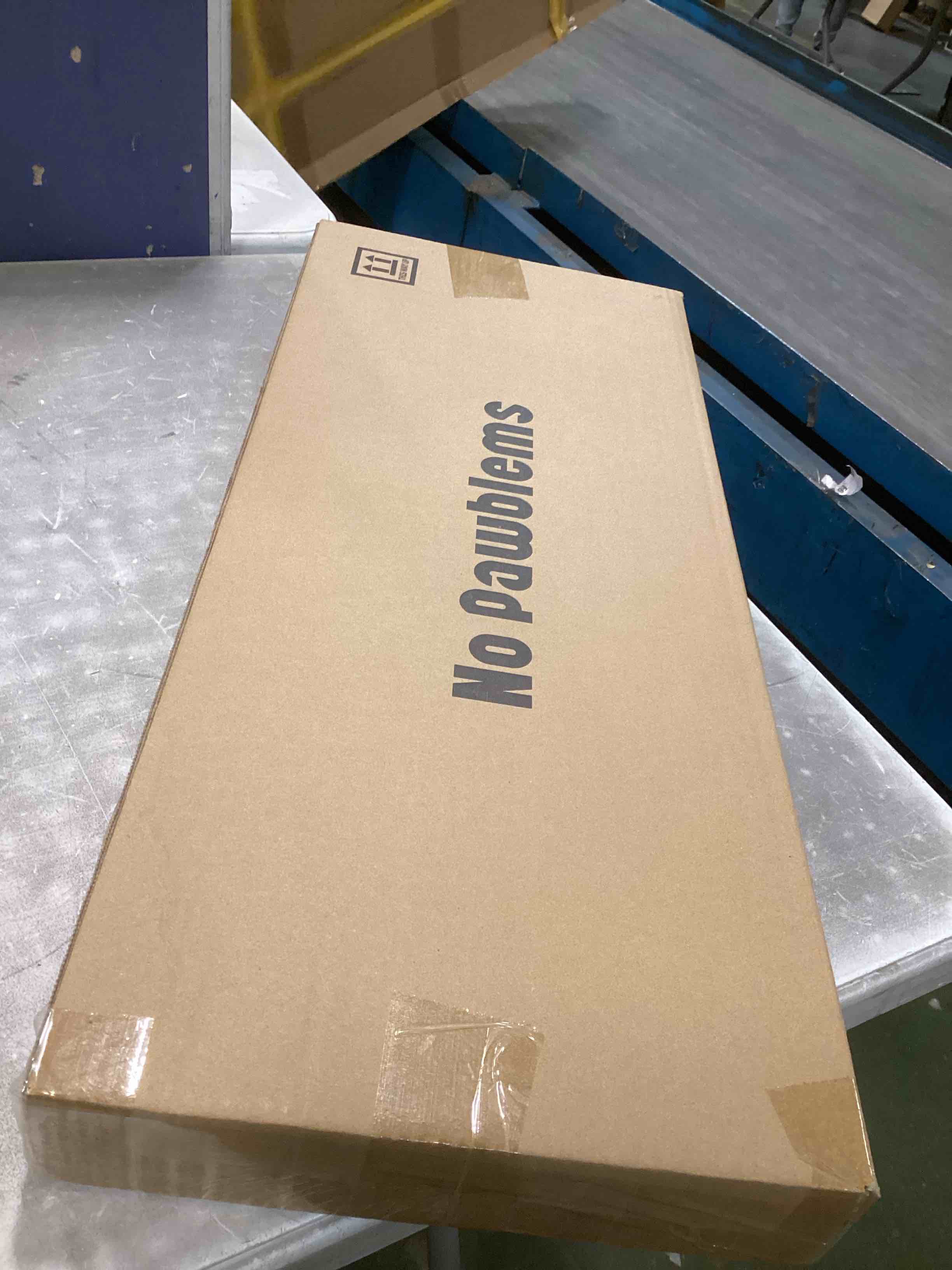 https://s3.amazonaws.com/lotting-images-prod/bidfta/_1740661745168.jpeg