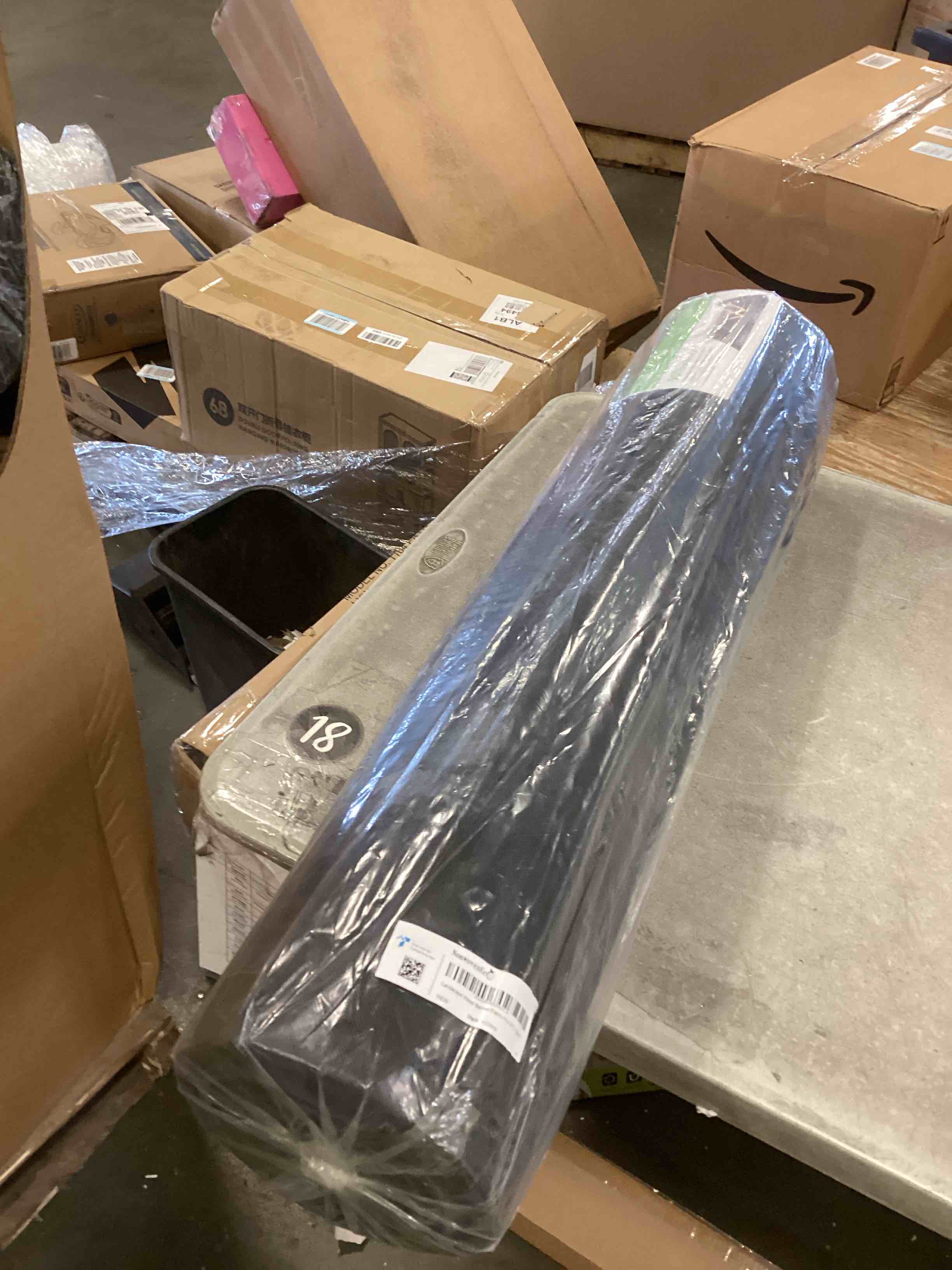 https://s3.amazonaws.com/lotting-images-prod/bidfta/_1740769987723.jpeg
