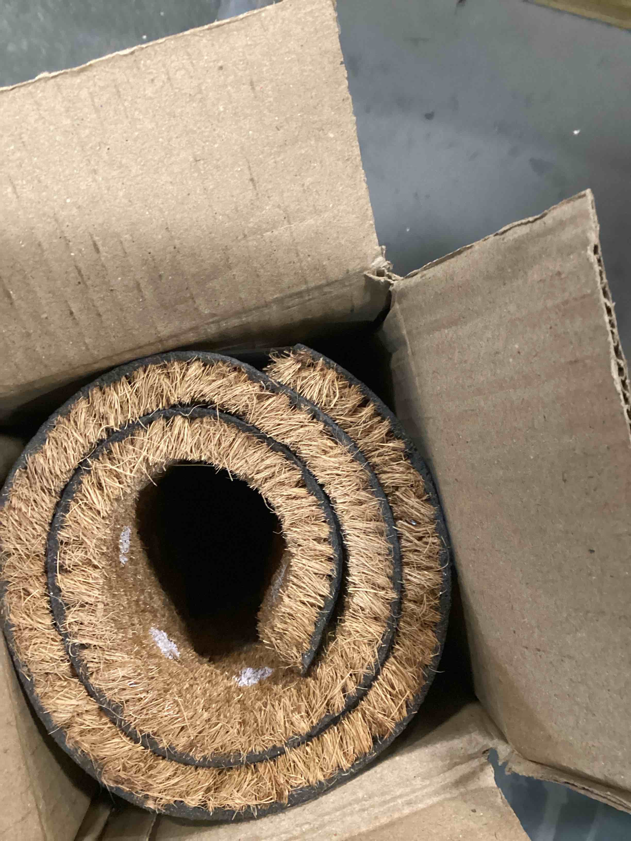 https://s3.amazonaws.com/lotting-images-prod/bidfta/_1741013416025.jpeg