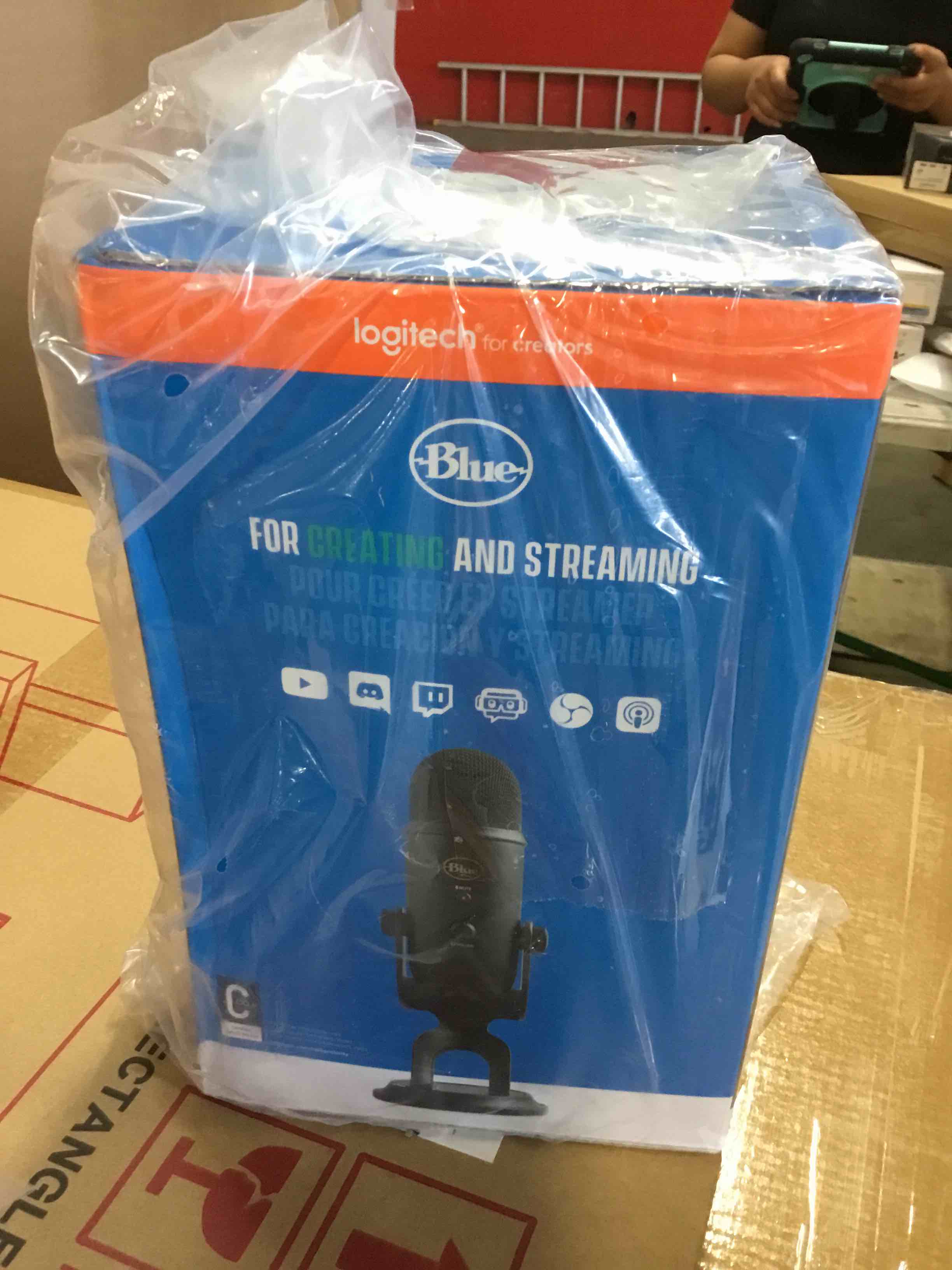 https://s3.amazonaws.com/lotting-images-prod/bidfta/_1741181937705.jpeg