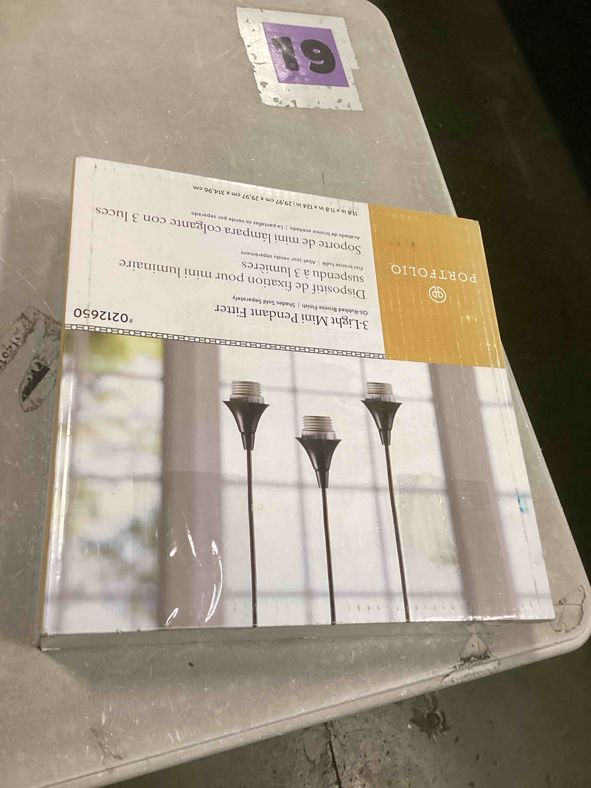 https://s3.amazonaws.com/lotting-images-prod/bidfta/_1741268040500.jpeg