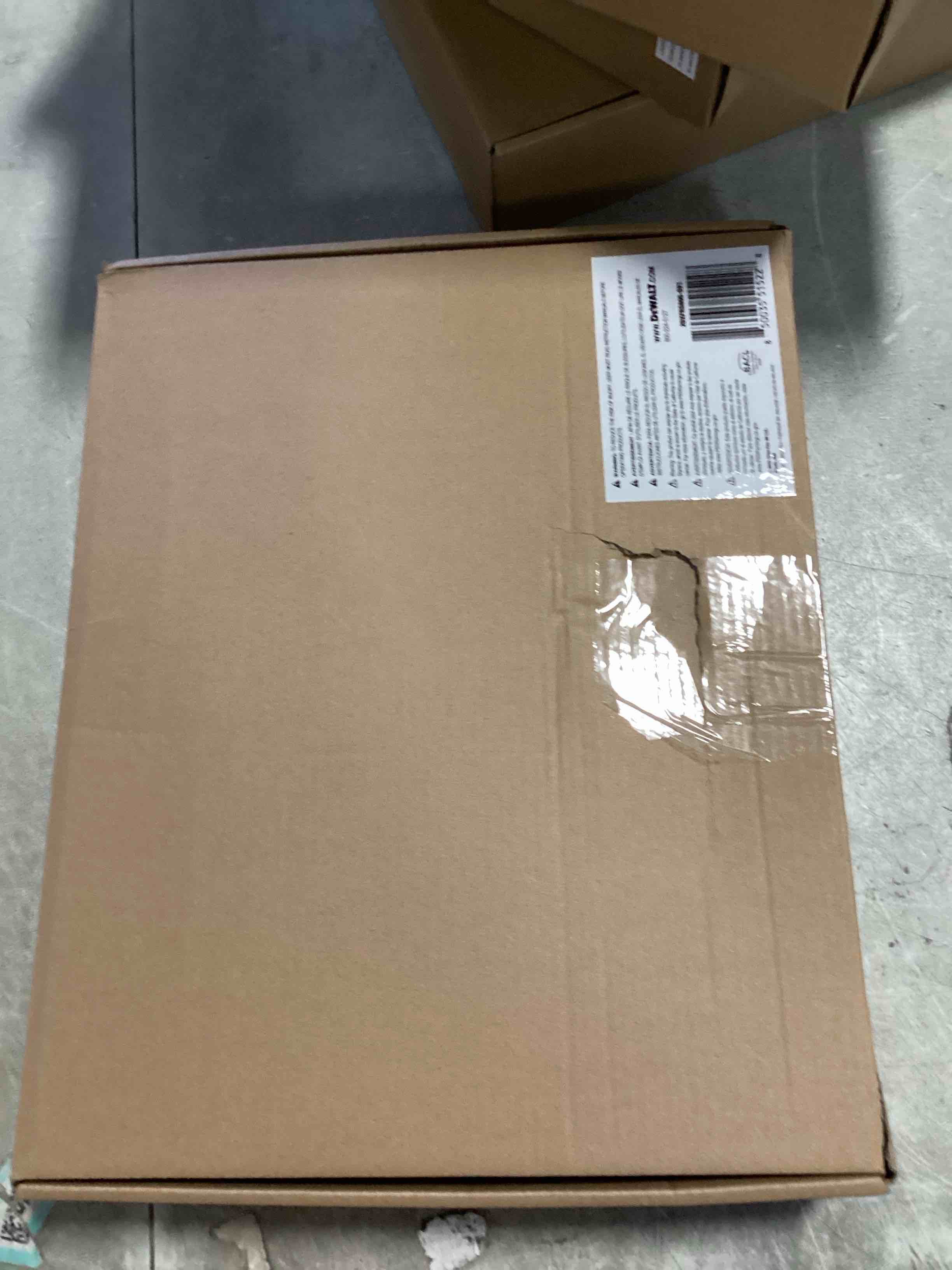 https://s3.amazonaws.com/lotting-images-prod/bidfta/_1741294082925.jpeg