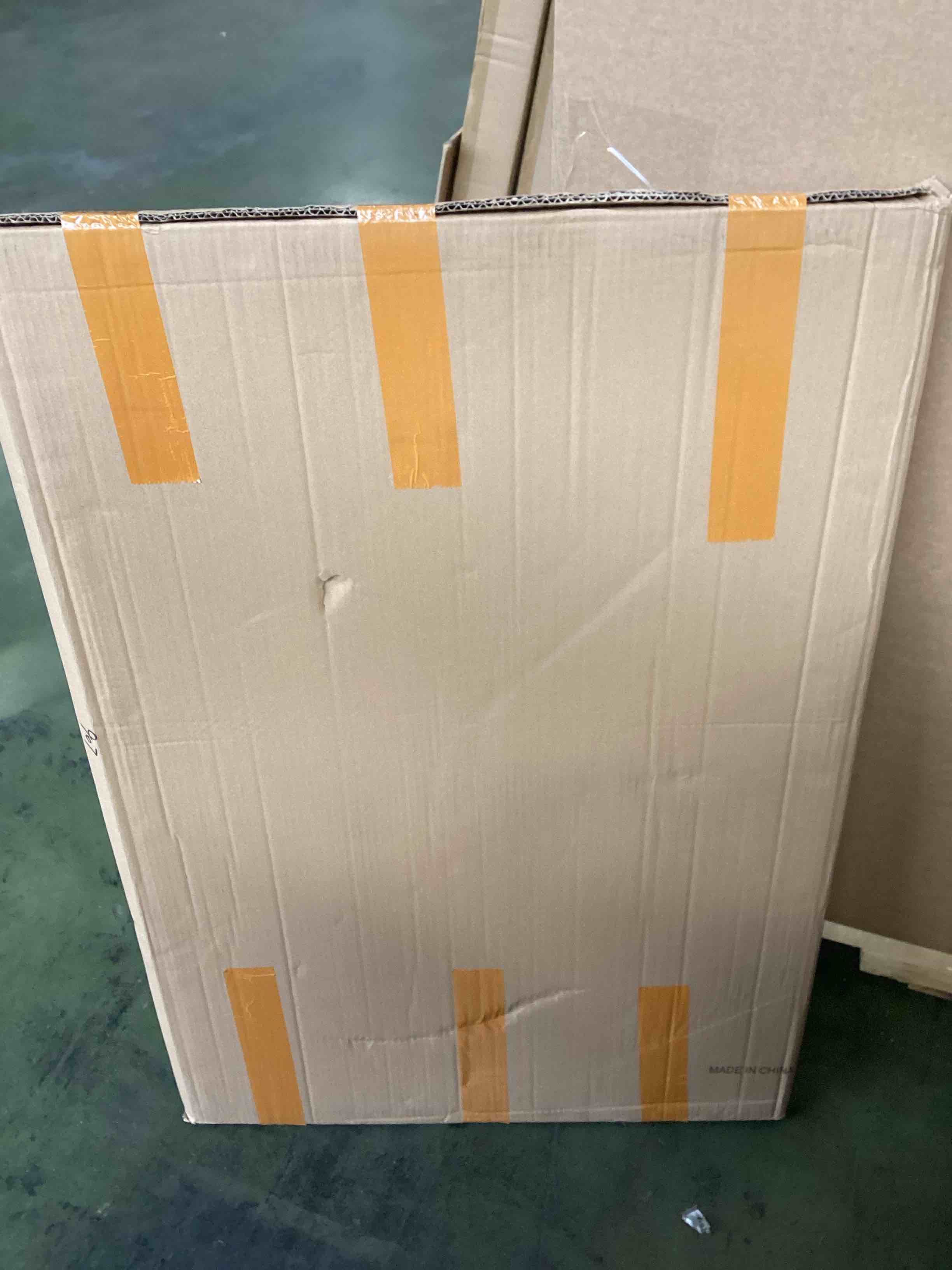 https://s3.amazonaws.com/lotting-images-prod/bidfta/_1741369756070.jpeg