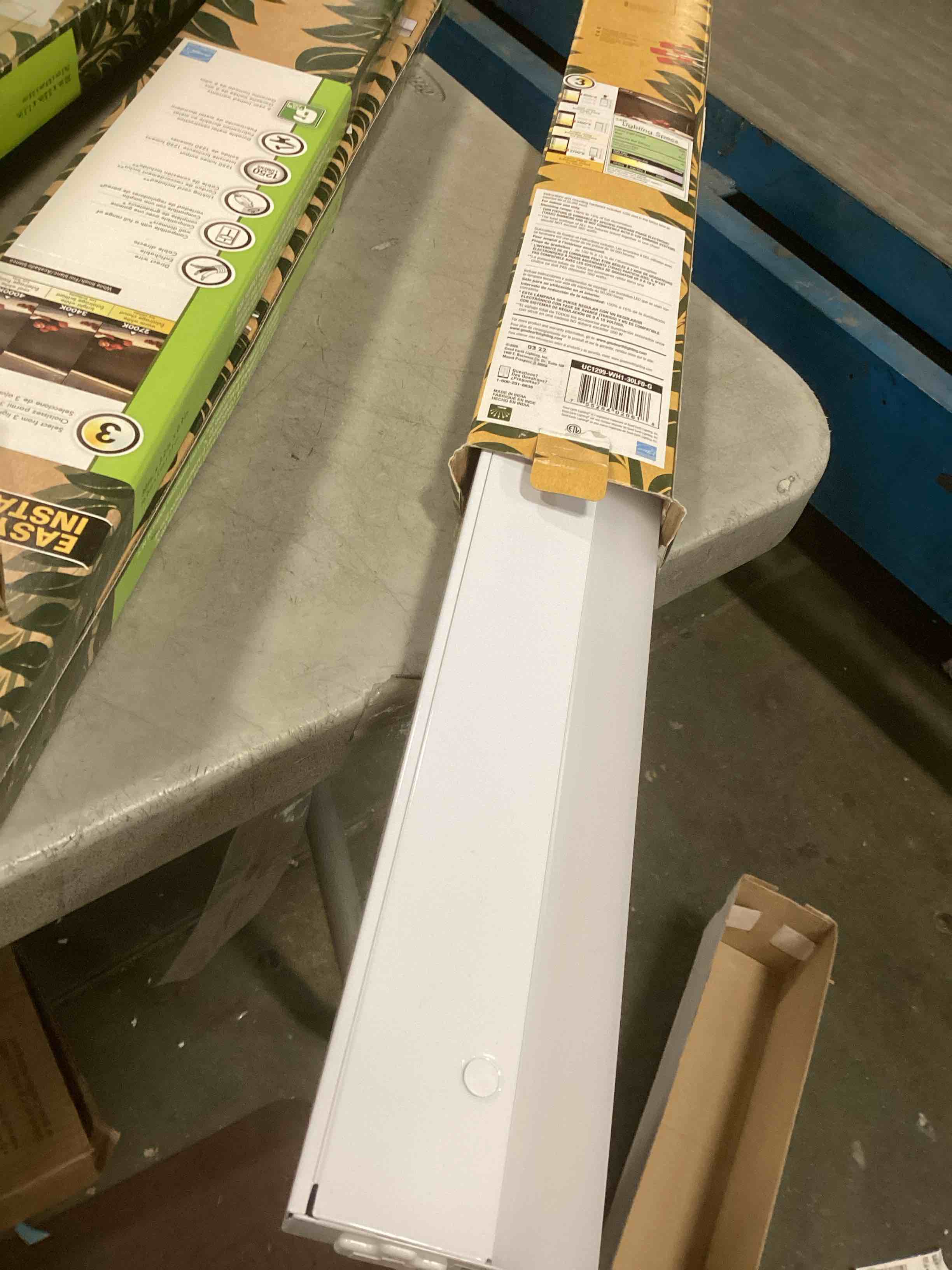 https://s3.amazonaws.com/lotting-images-prod/bidfta/_1741380388822.jpeg