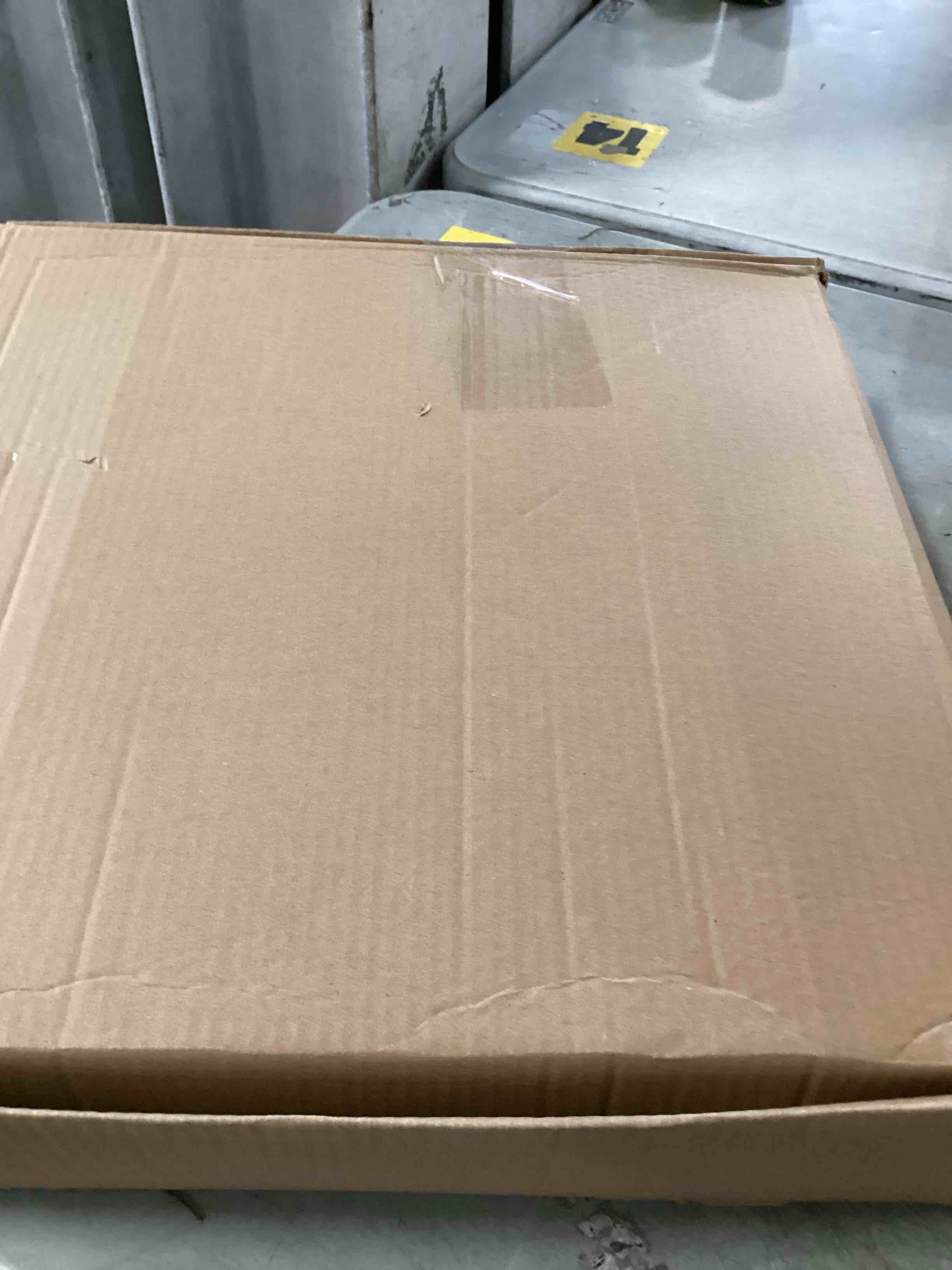 https://s3.amazonaws.com/lotting-images-prod/bidfta/_1741795587840.jpeg