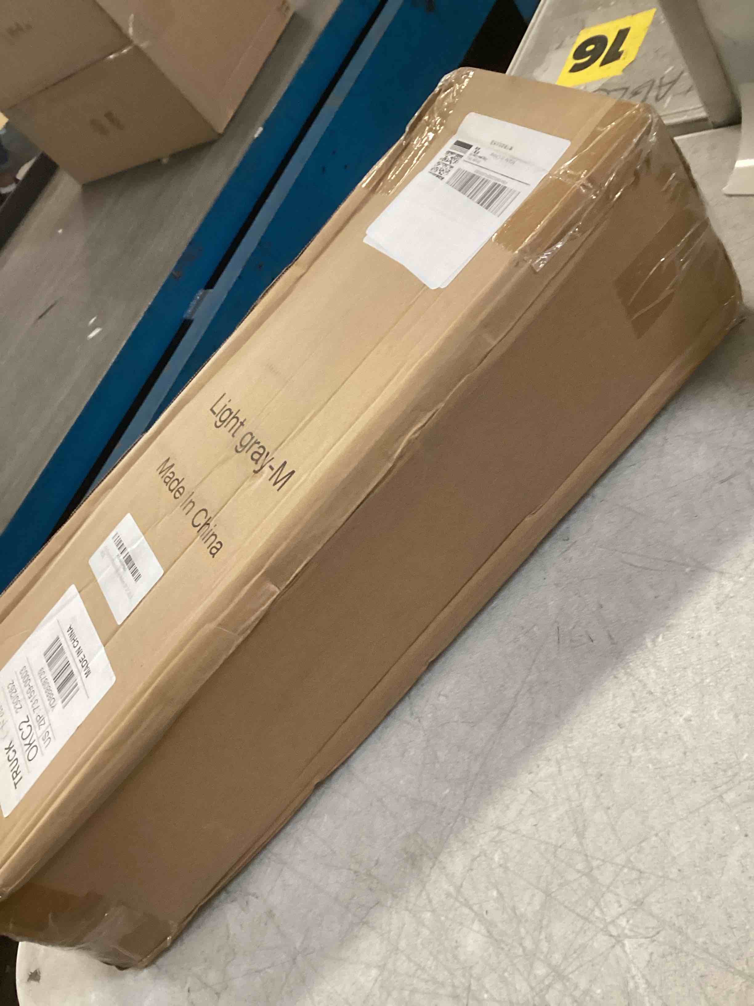https://s3.amazonaws.com/lotting-images-prod/bidfta/_1741795607826.jpeg