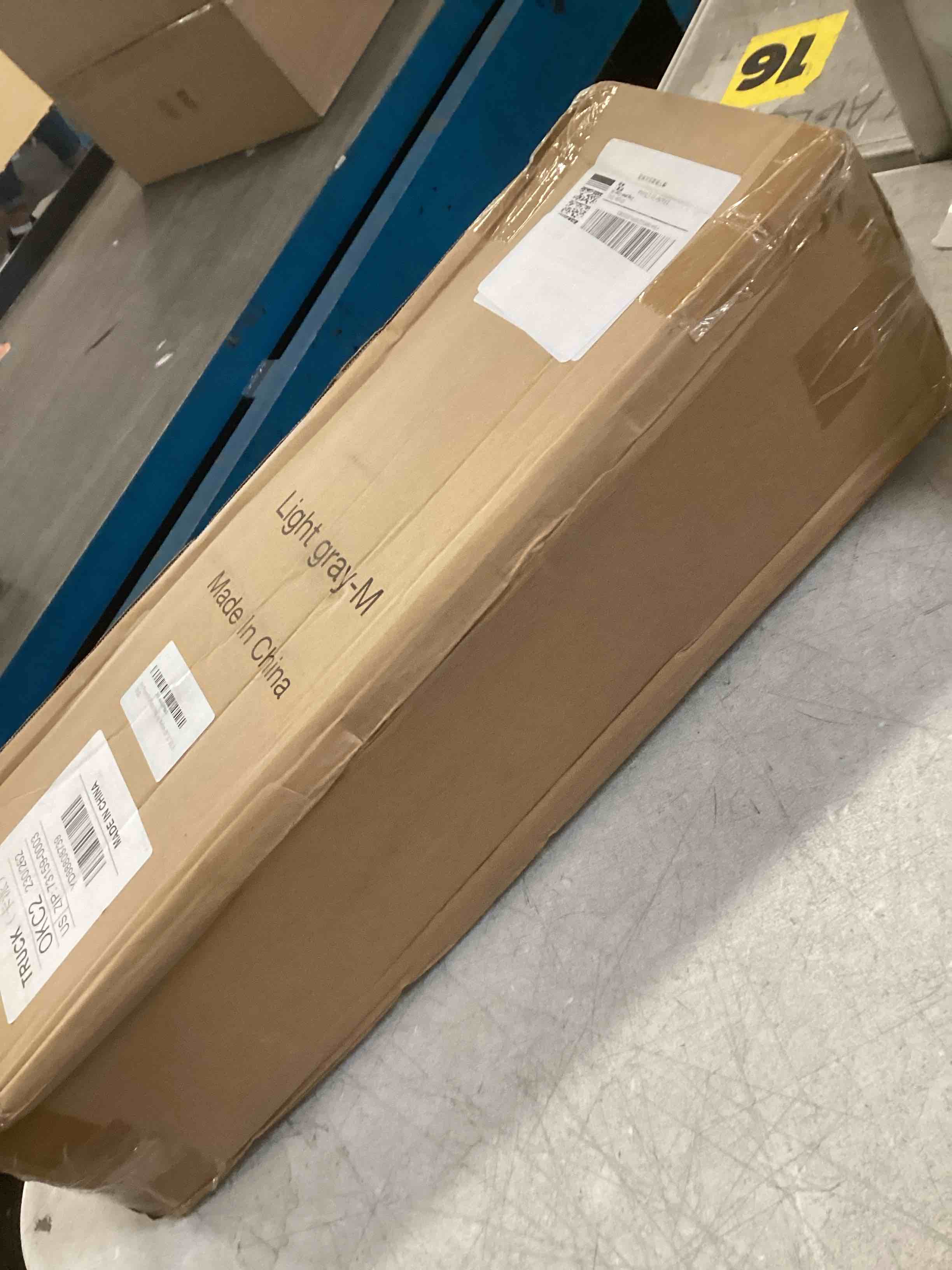 https://s3.amazonaws.com/lotting-images-prod/bidfta/_1741795608530.jpeg