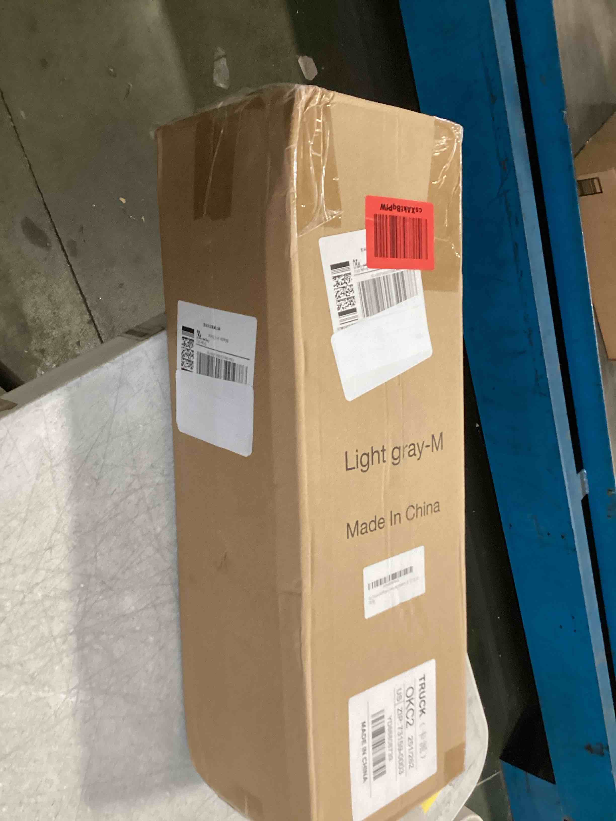 https://s3.amazonaws.com/lotting-images-prod/bidfta/_1741805305587.jpeg