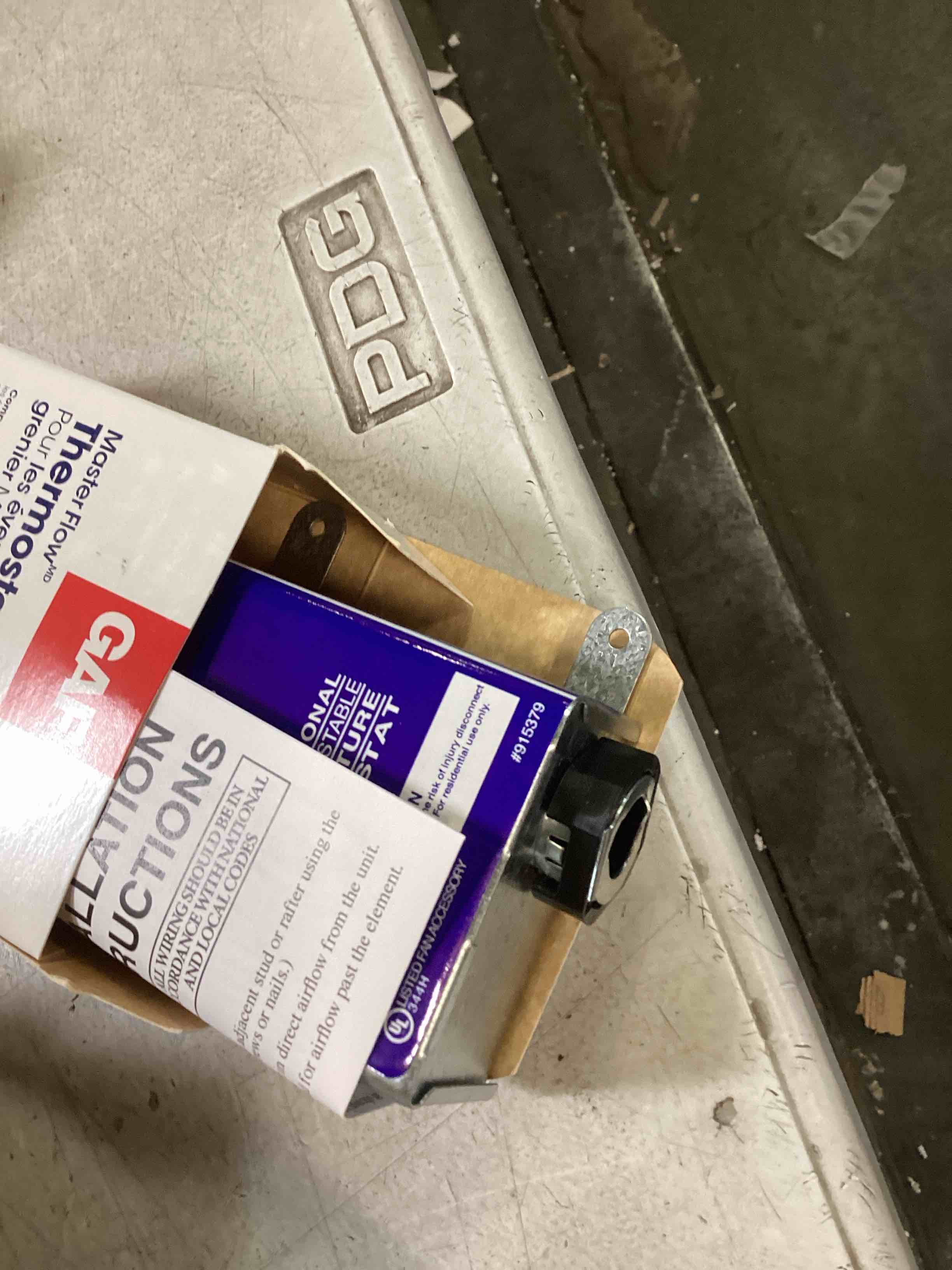 https://s3.amazonaws.com/lotting-images-prod/bidfta/_1742239276857.jpeg