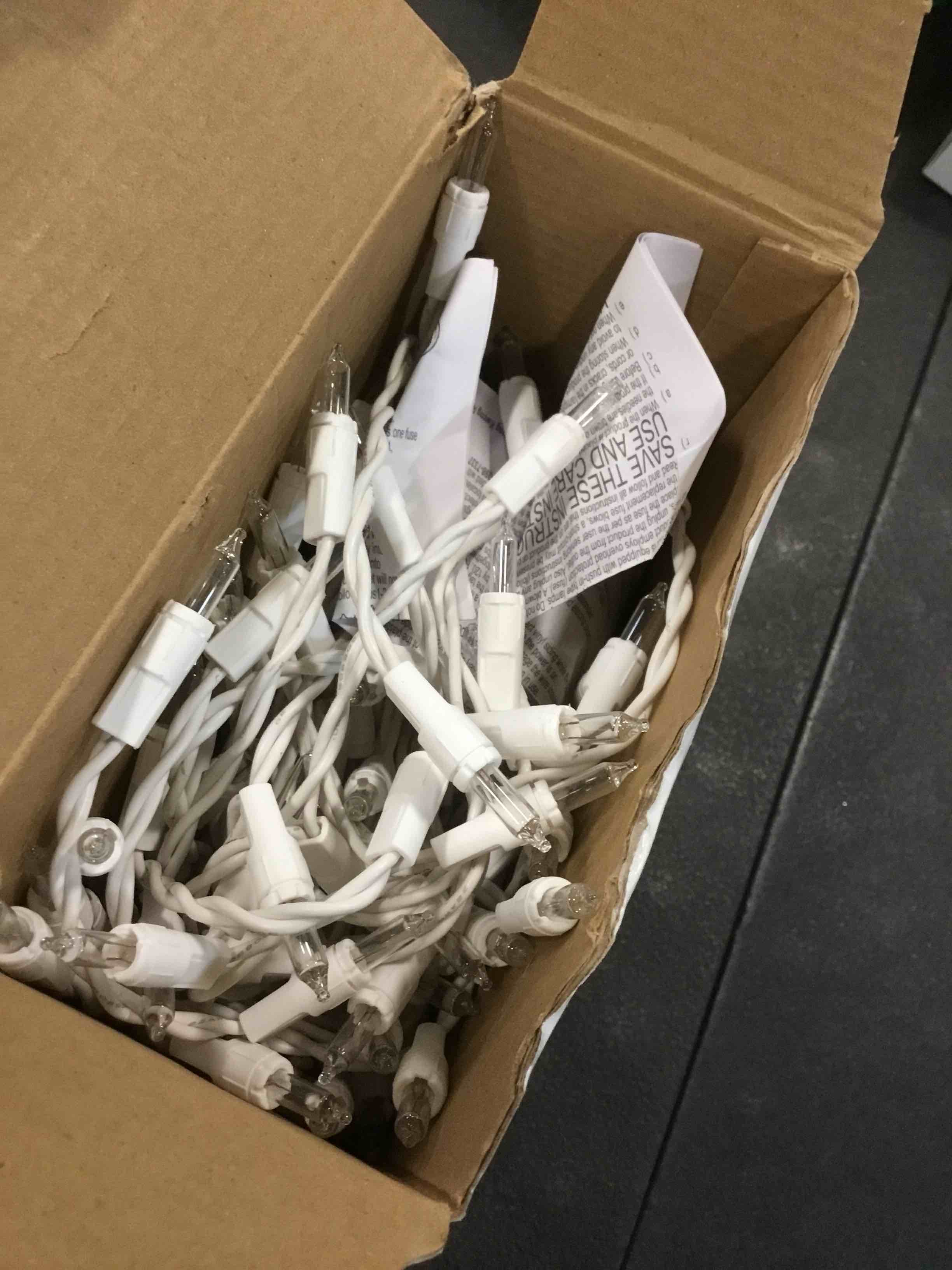 https://s3.amazonaws.com/lotting-images-prod/bidfta/_1742239656308.jpeg