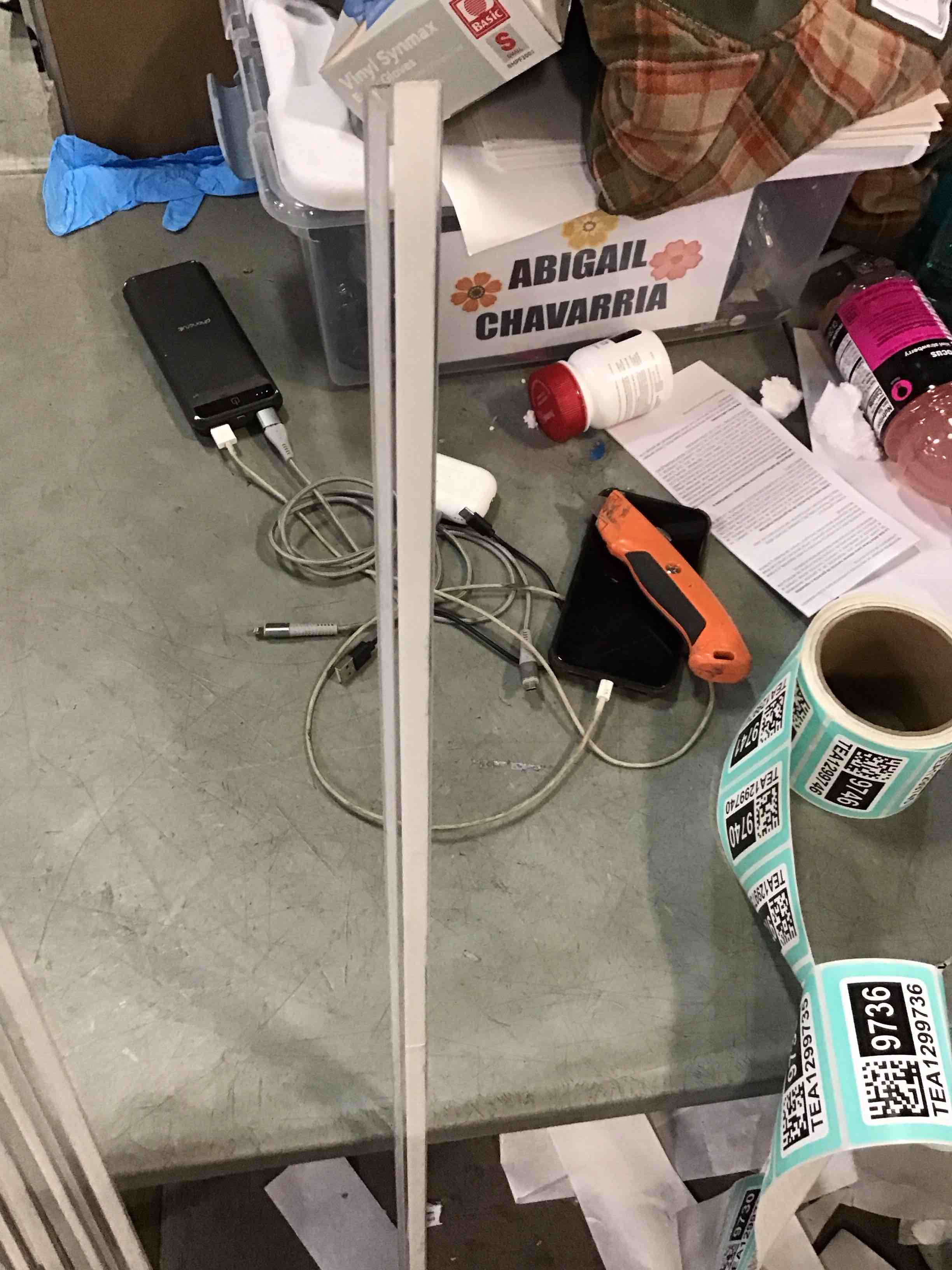 https://s3.amazonaws.com/lotting-images-prod/bidfta/_1742242215129.jpeg