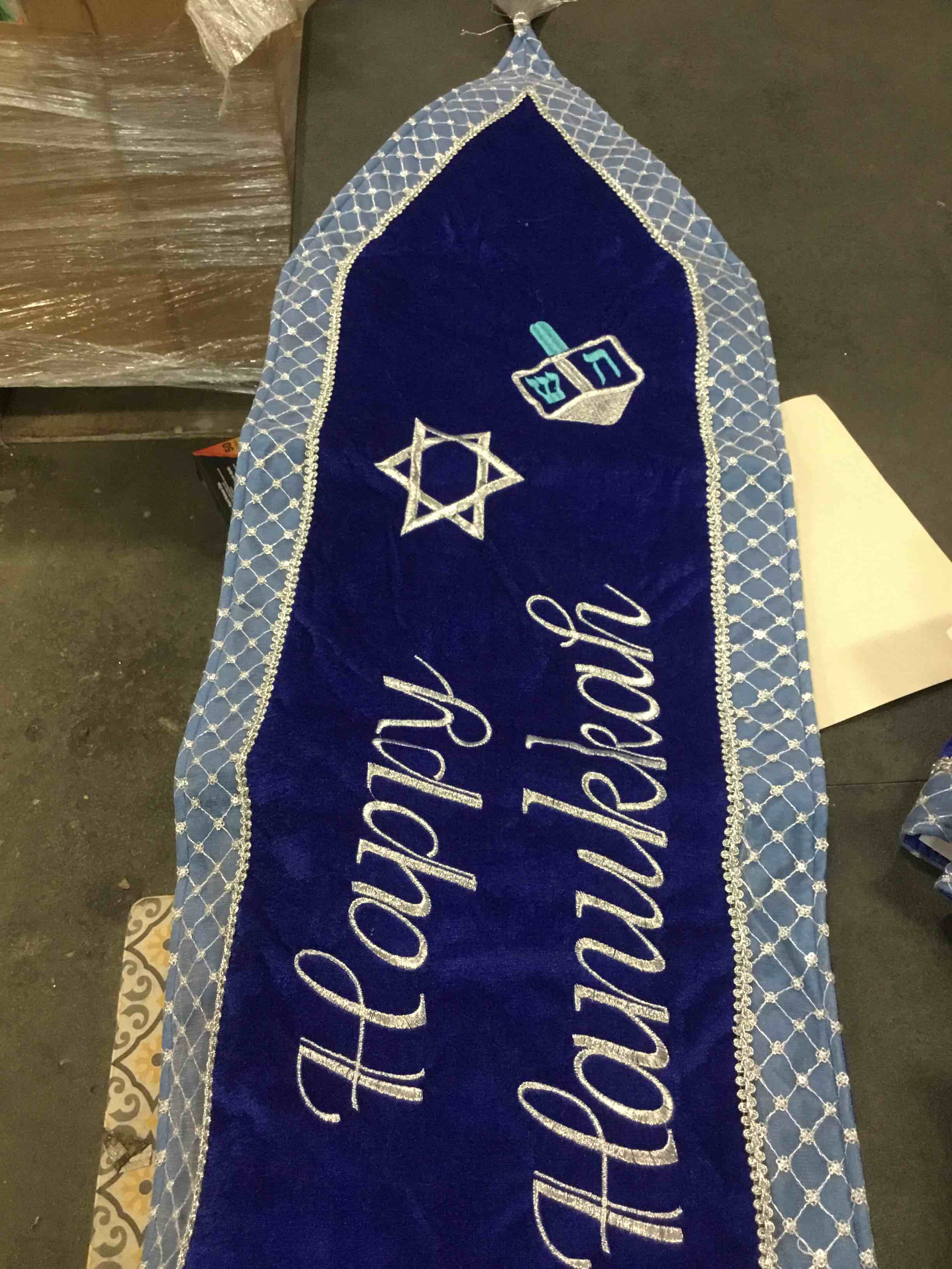 https://s3.amazonaws.com/lotting-images-prod/bidfta/_1742242324175.jpeg